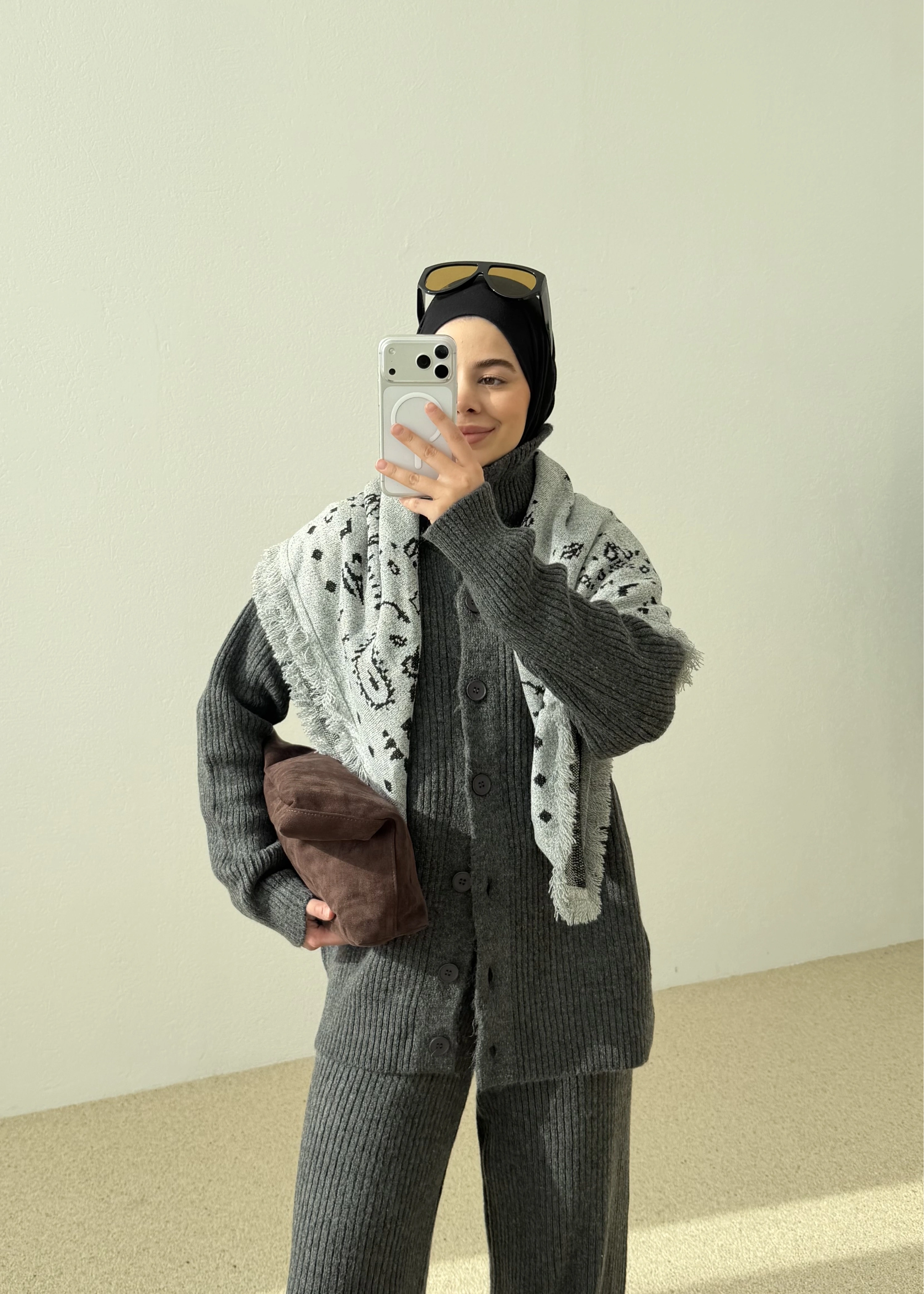 Dik yaka triko takım antrasit