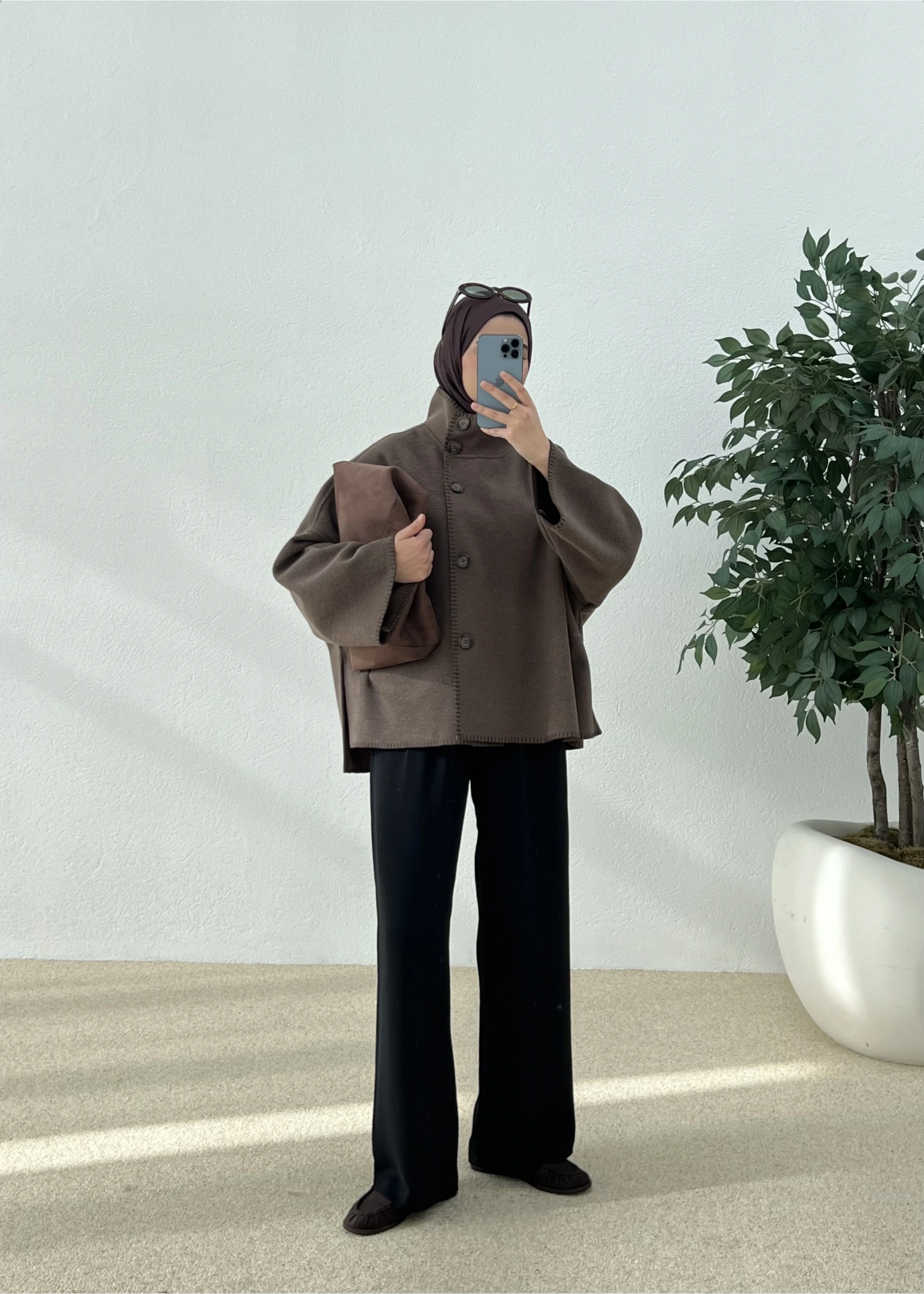 DİKİŞLİ DİK YAKA KABAN sütlü