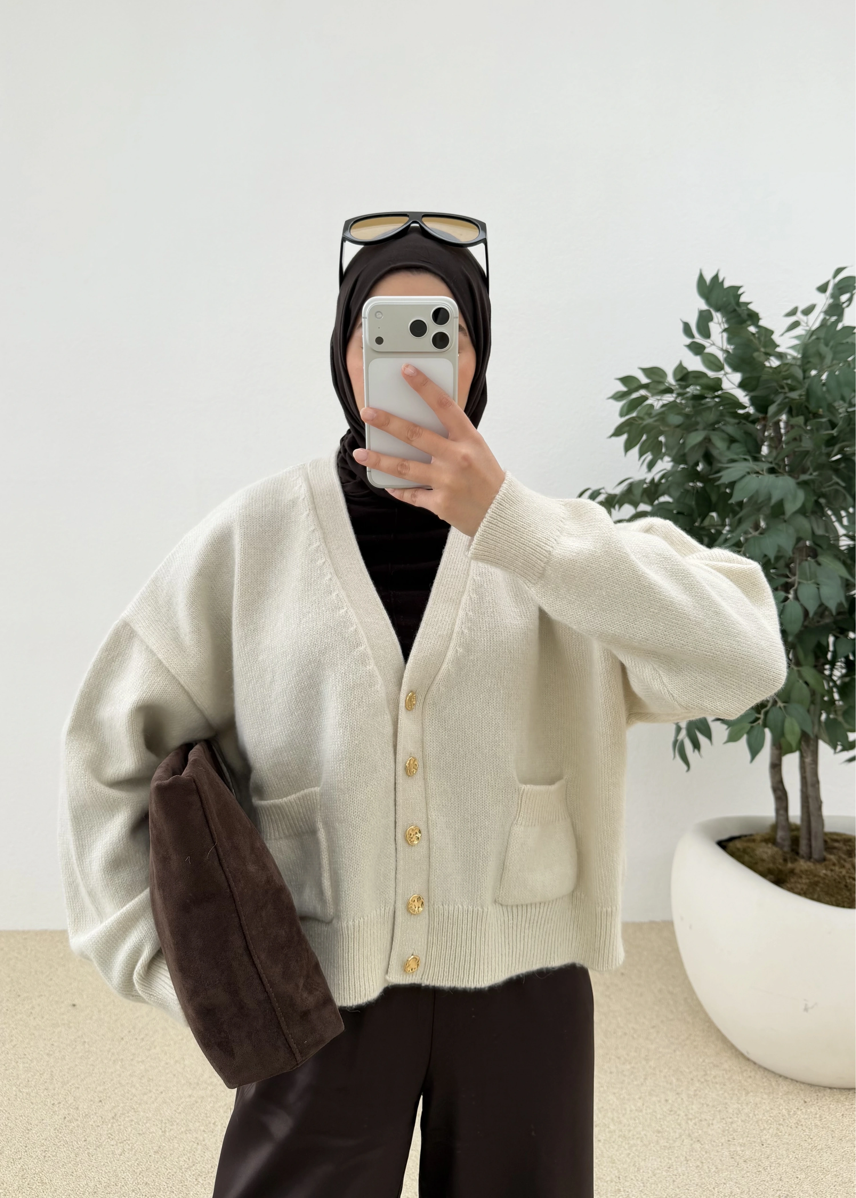 DİLVİN KISA DÜĞMELİ HIRKA bej