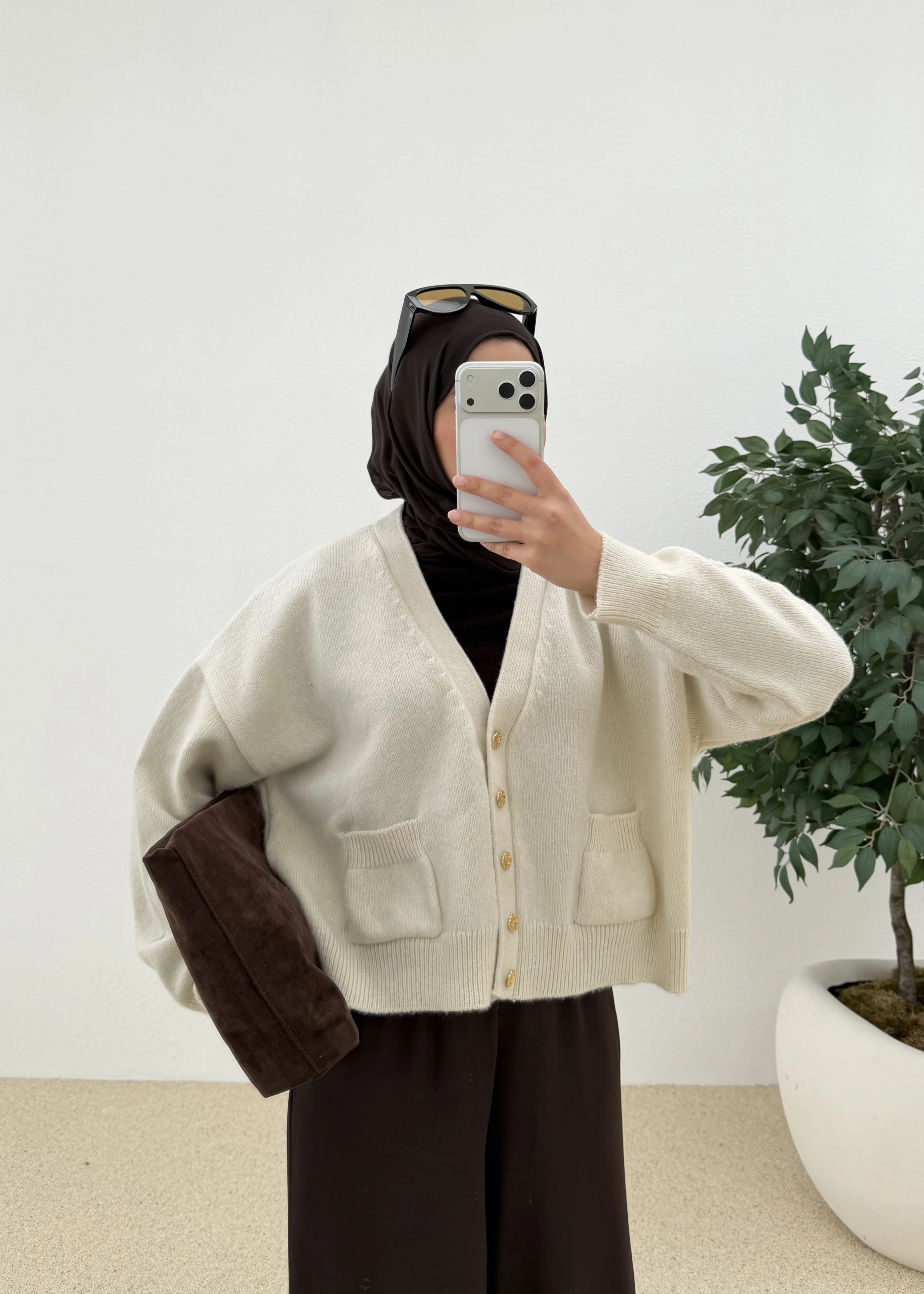 DİLVİN KISA DÜĞMELİ HIRKA bej