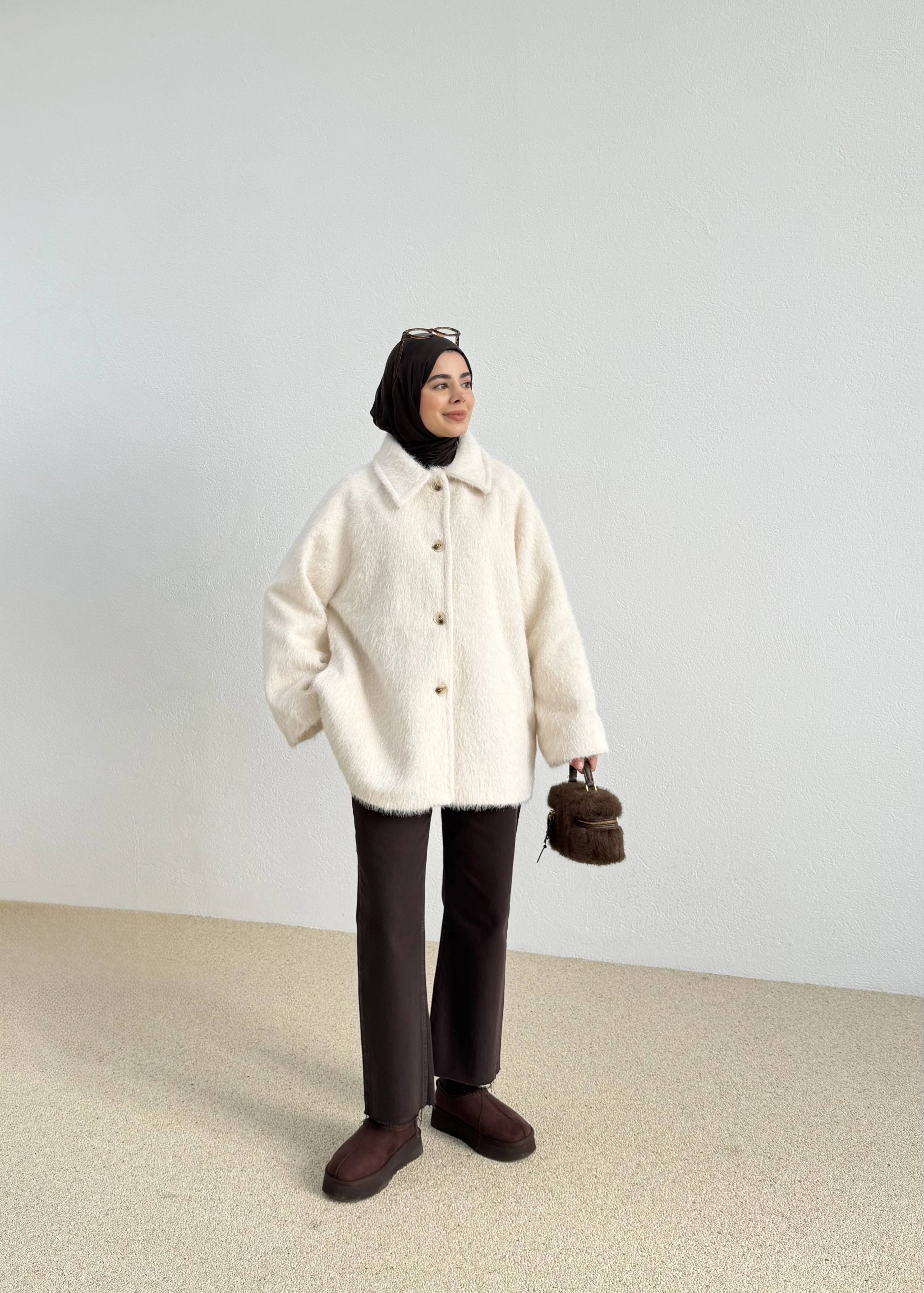 DOKULU KIRÇILLI KABAN BEJ