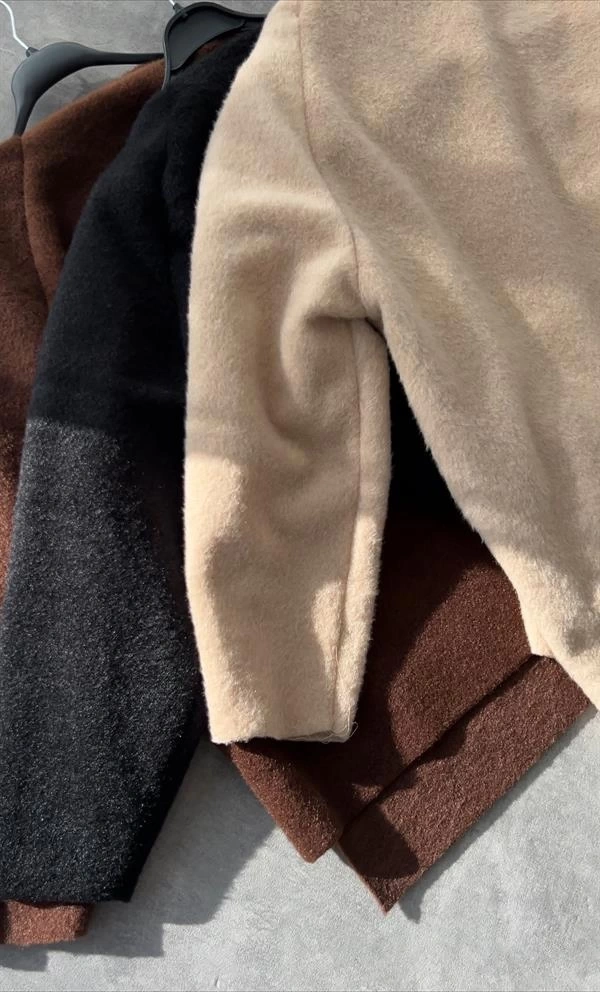 DOKULU TASARIM SWEAT KARAMEL