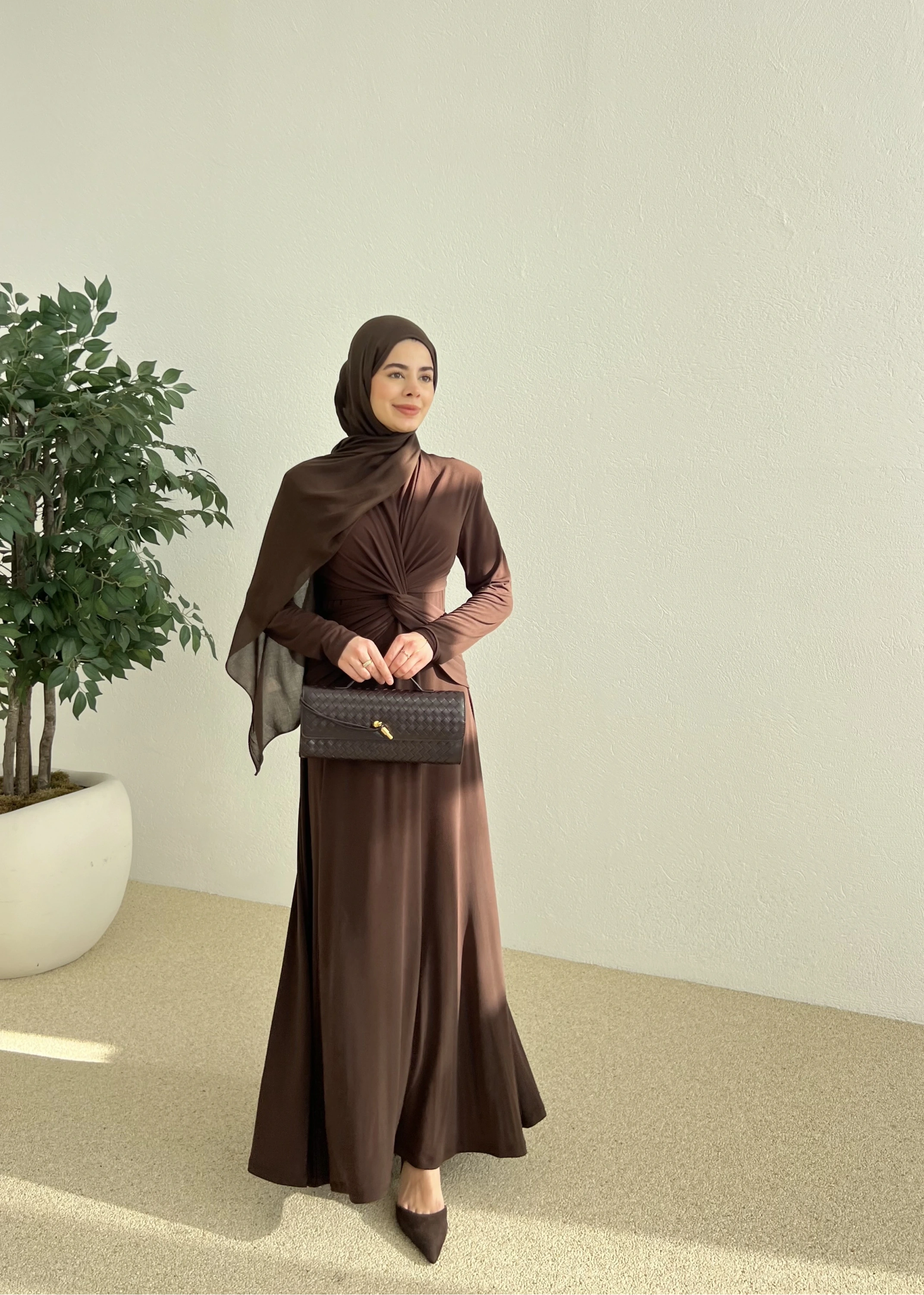 DÜĞÜM DETAY ELBİSE kahve