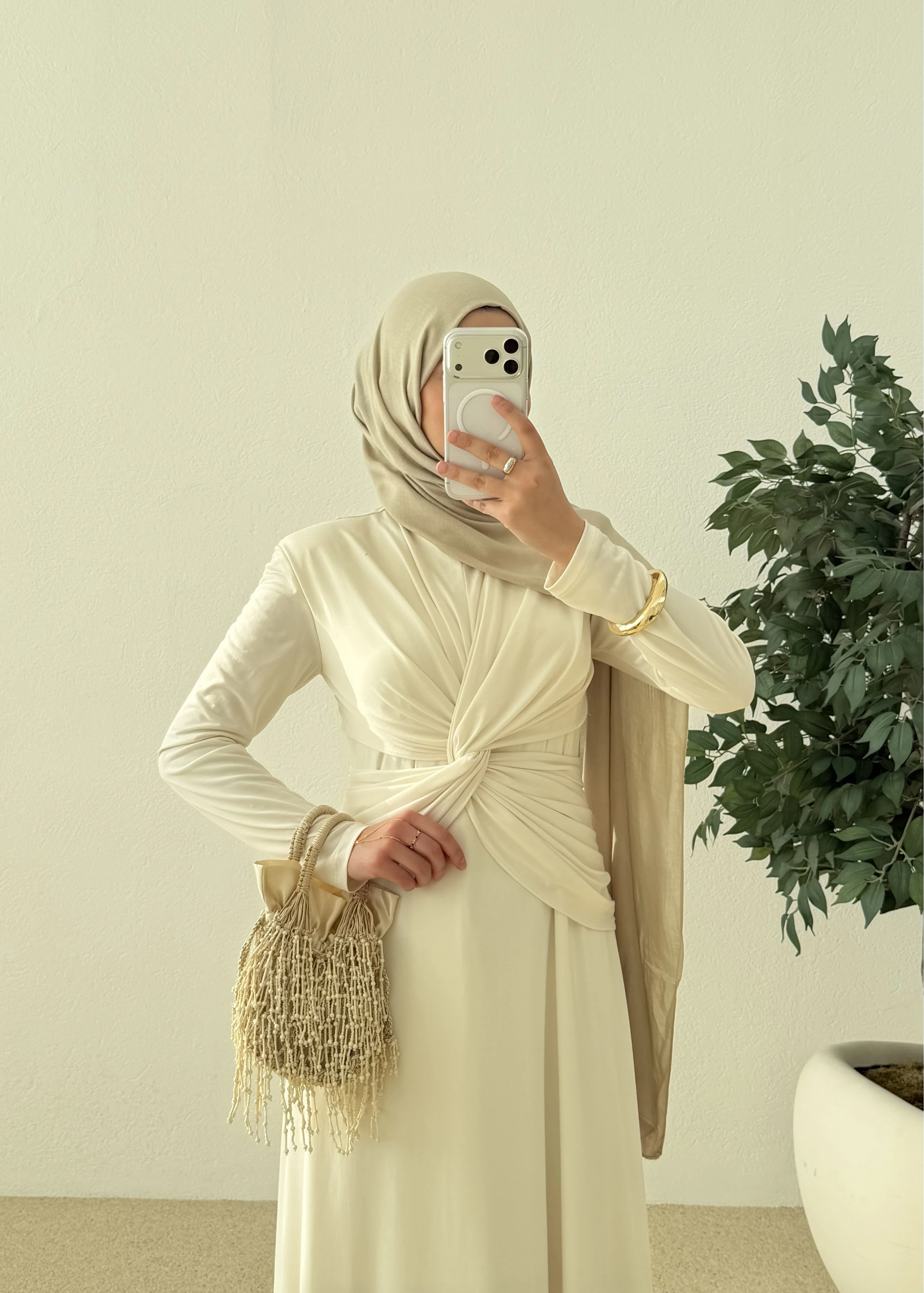 DÜĞÜM DETAY ELBİSE Soft krem