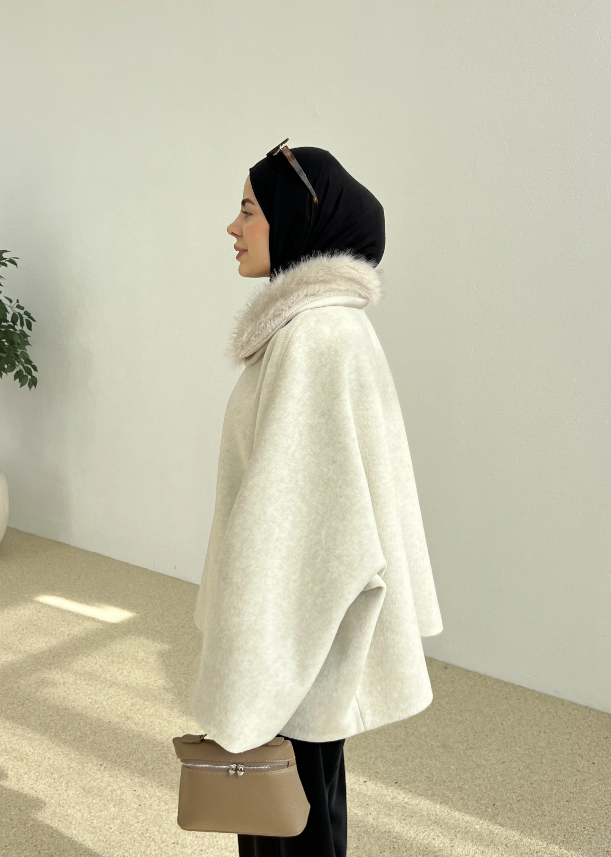 HOT KÜRKLÜ ÇIKARILABİLİR KABAN bej