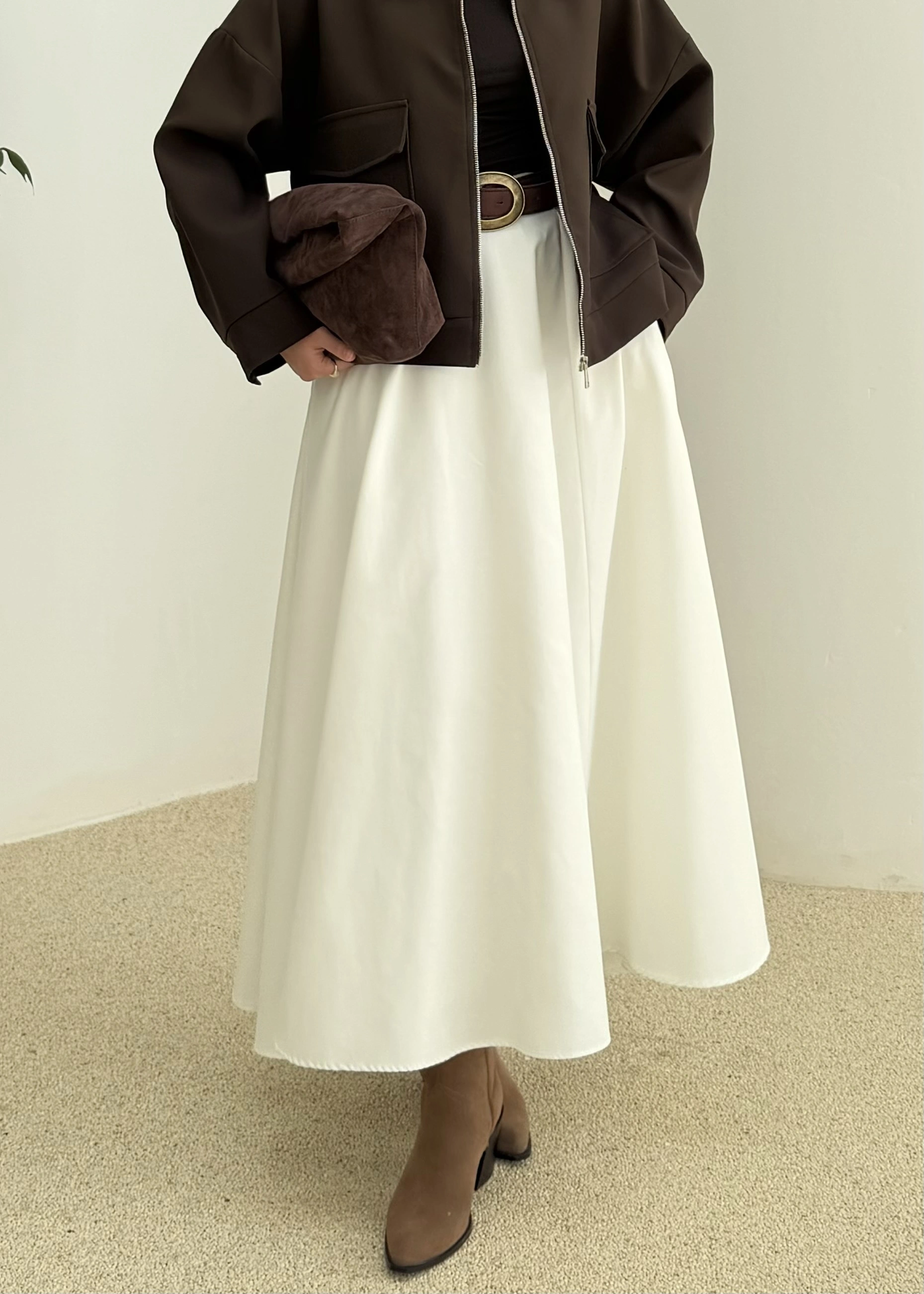 İÇ GÖSTERMEZ MEVSİMLİK ETEK