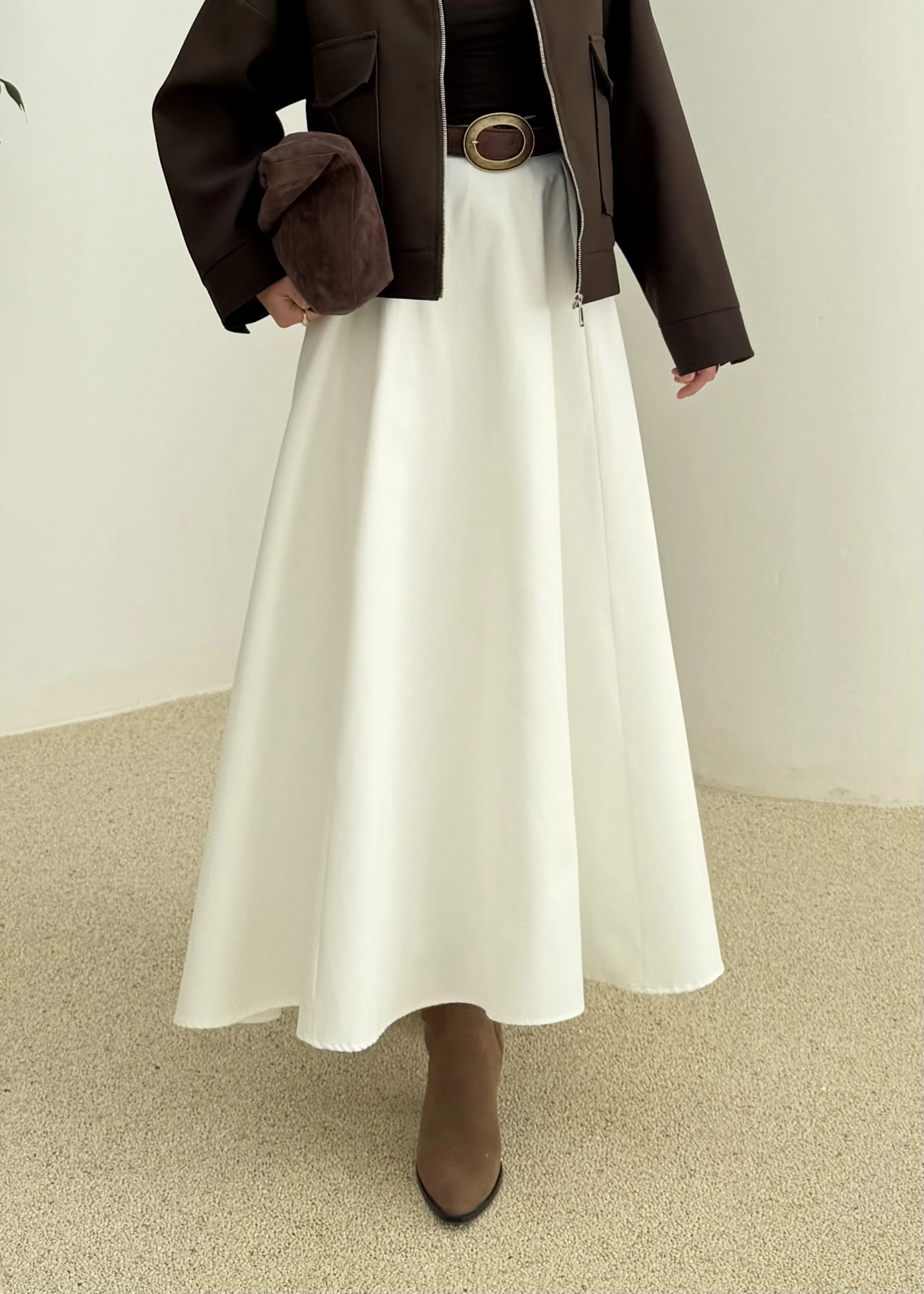 İÇ GÖSTERMEZ MEVSİMLİK ETEK