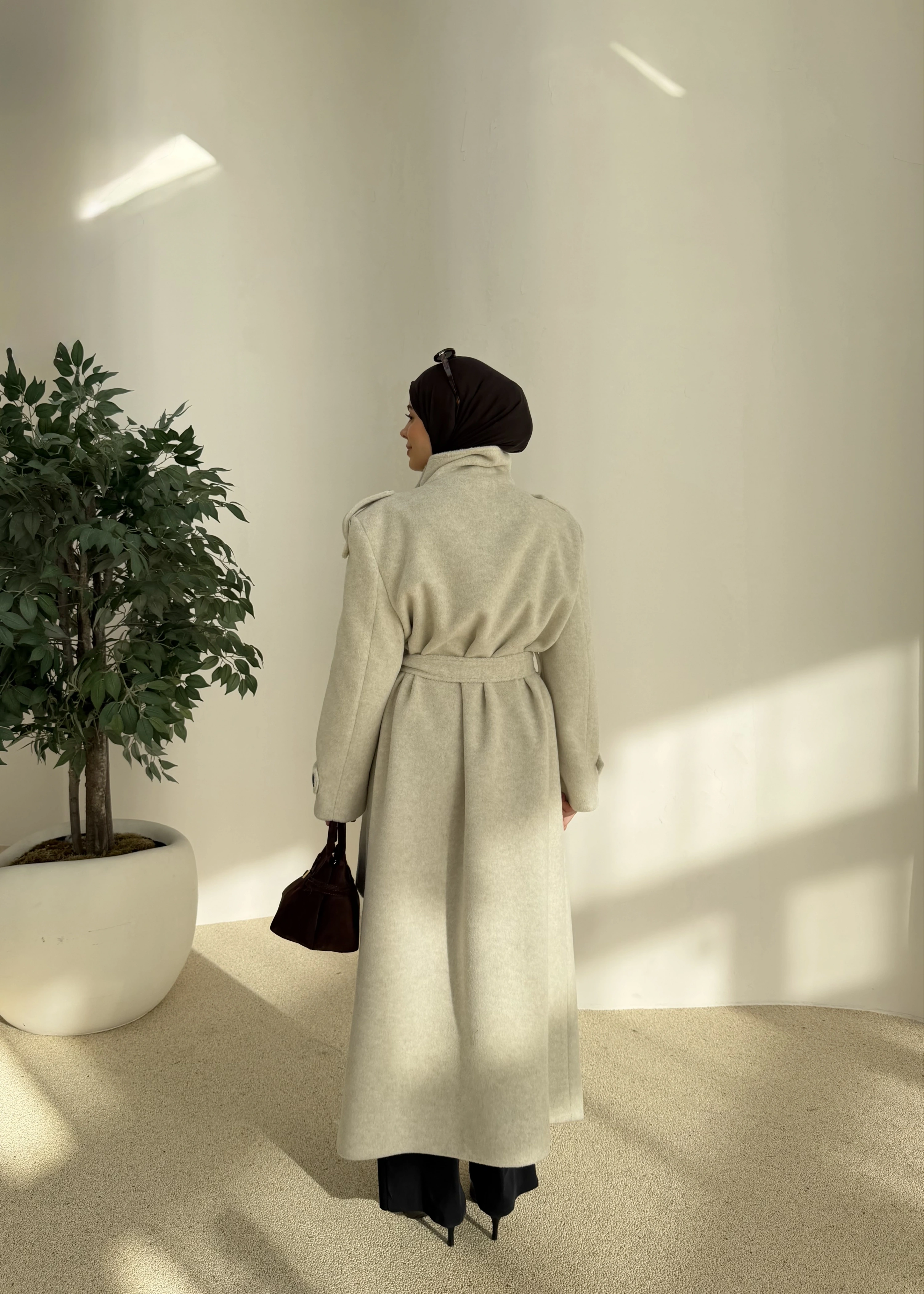 İTHAL KAŞE YÜN DOKULU MASSİİ KABAN ekru