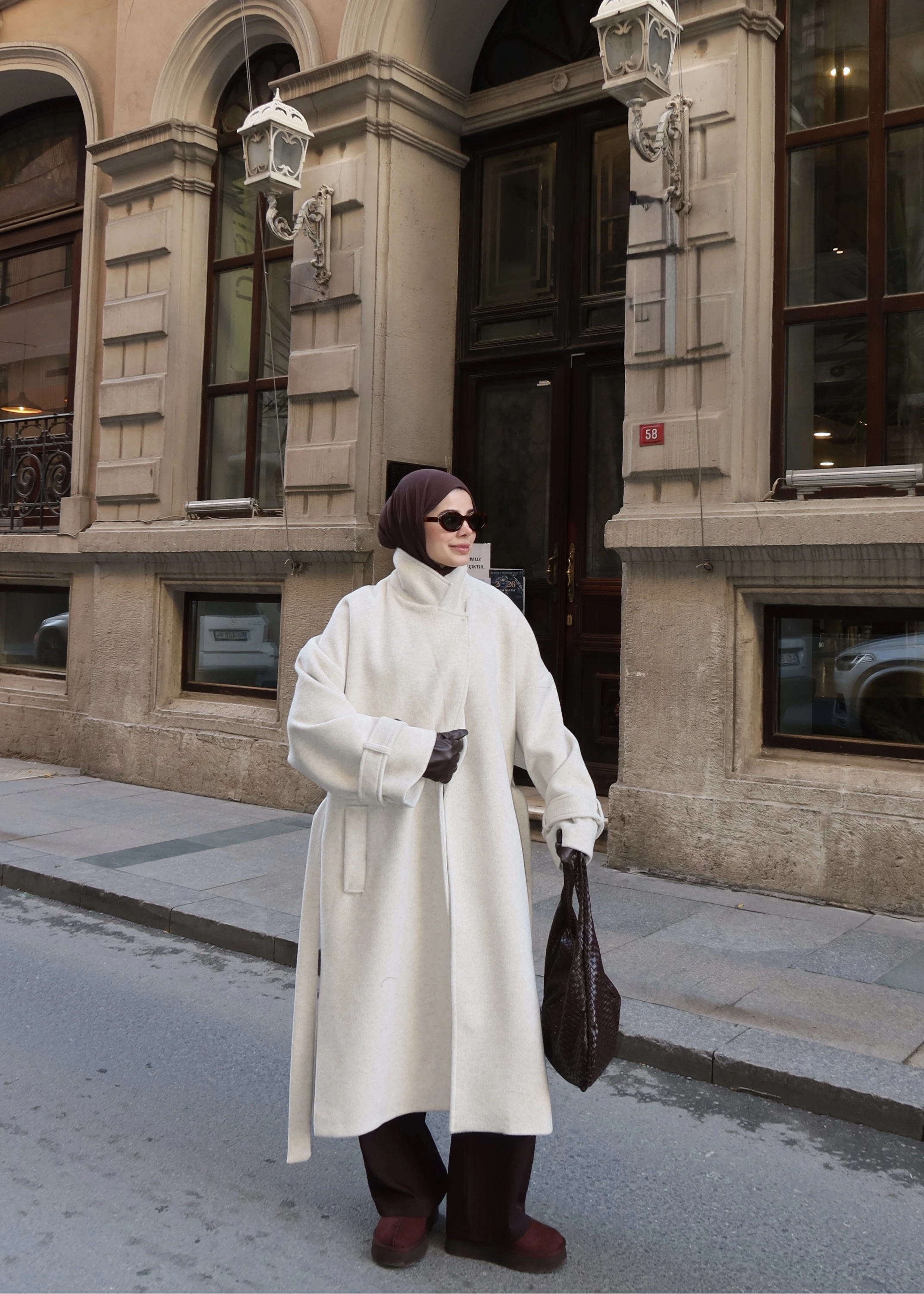 İTHAL YIRTMAÇLI PREMİUM KABAN bej