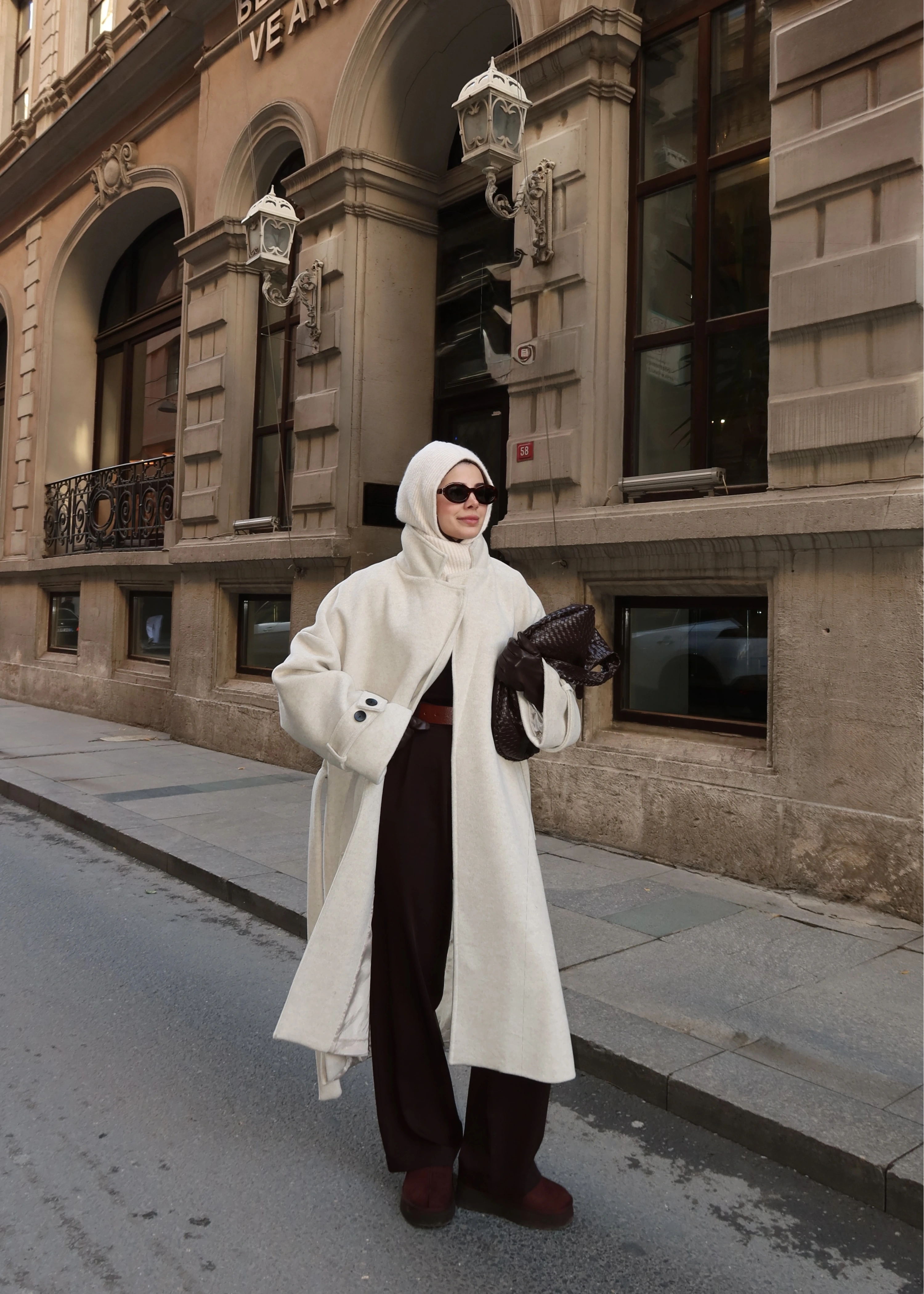 İTHAL YIRTMAÇLI PREMİUM KABAN bej