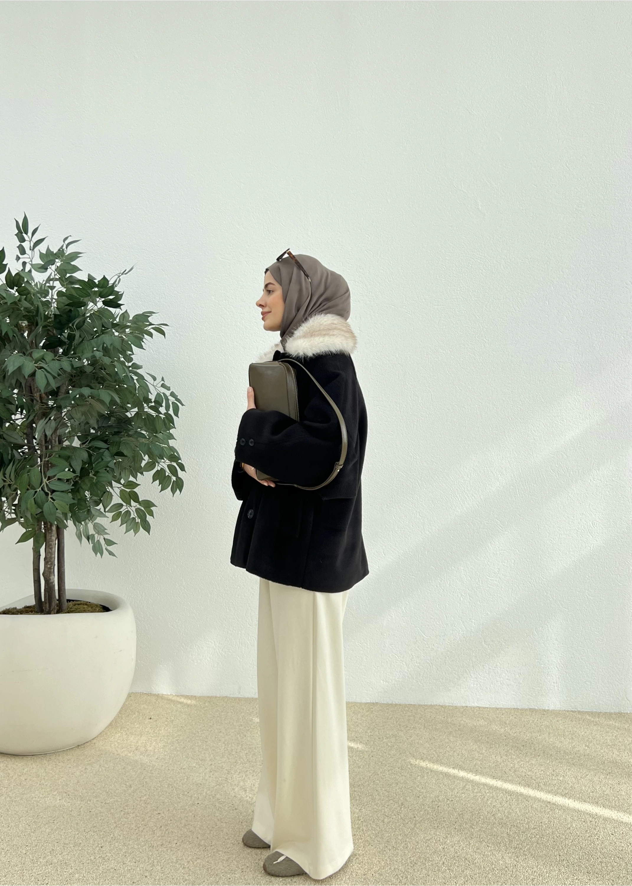 KABAN KÜRK YAKA İTHAL KUMAŞ (mt )