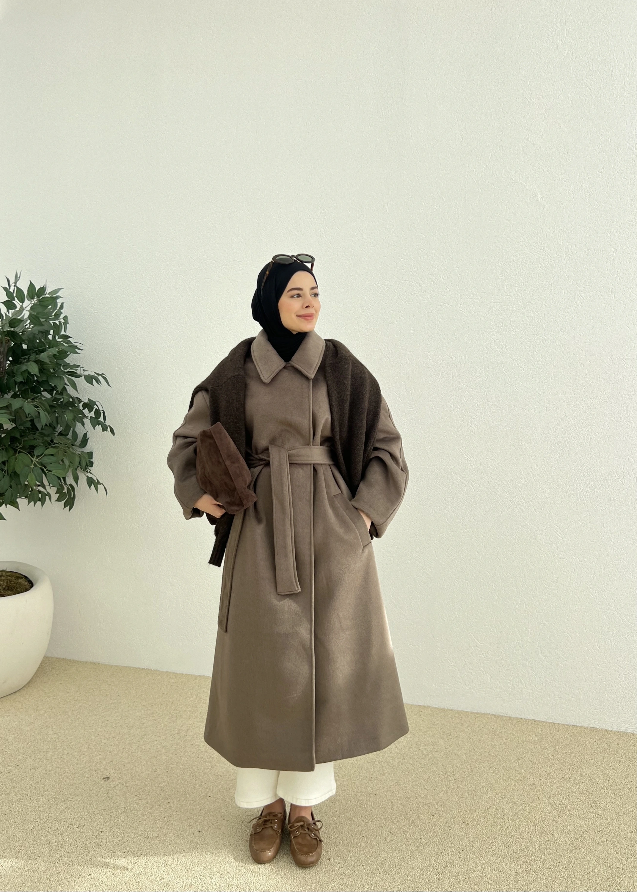 Kemerli düğmeli premium kaban kahve