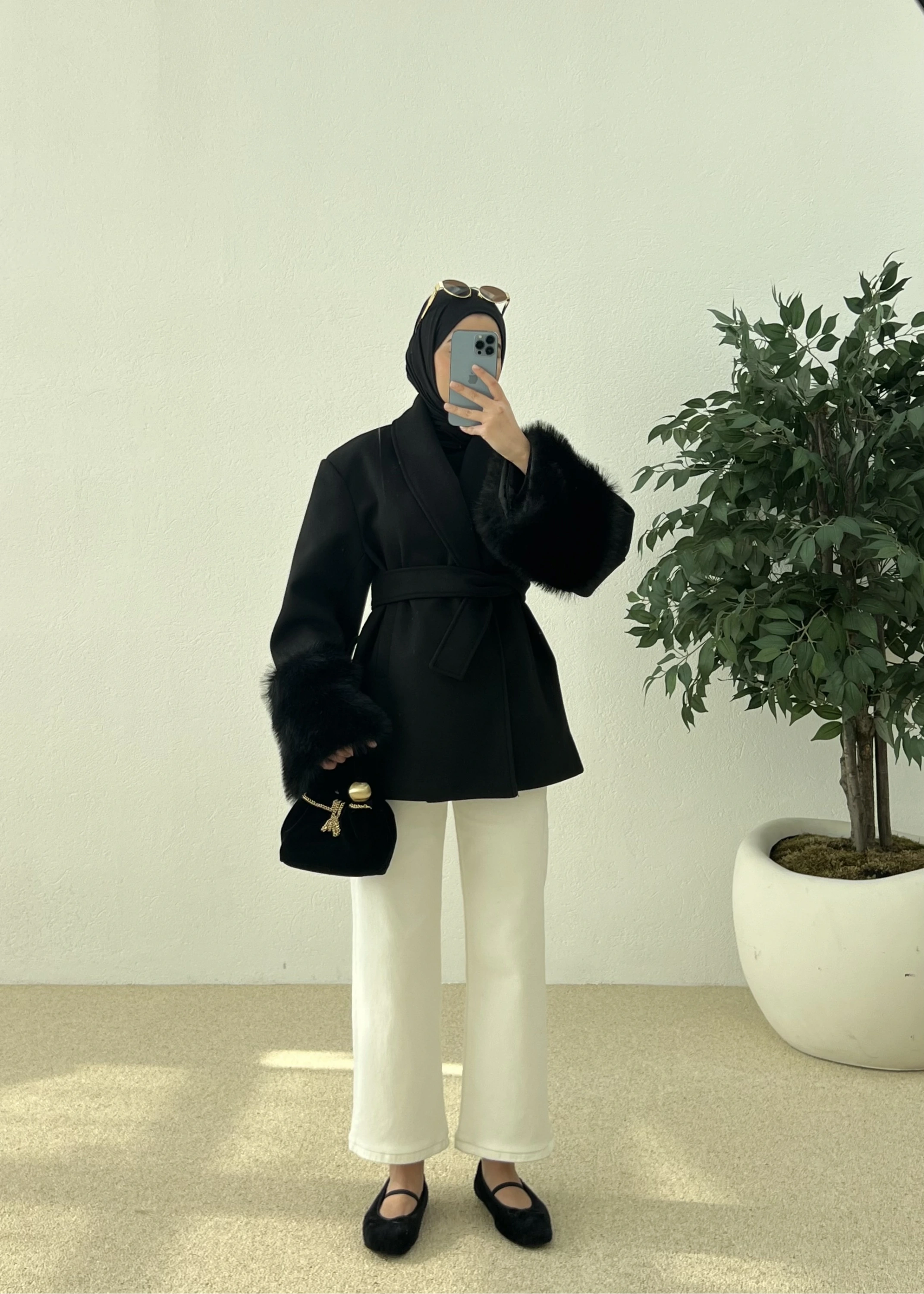 KOL KÜRKLÜ KABAN SİYAH