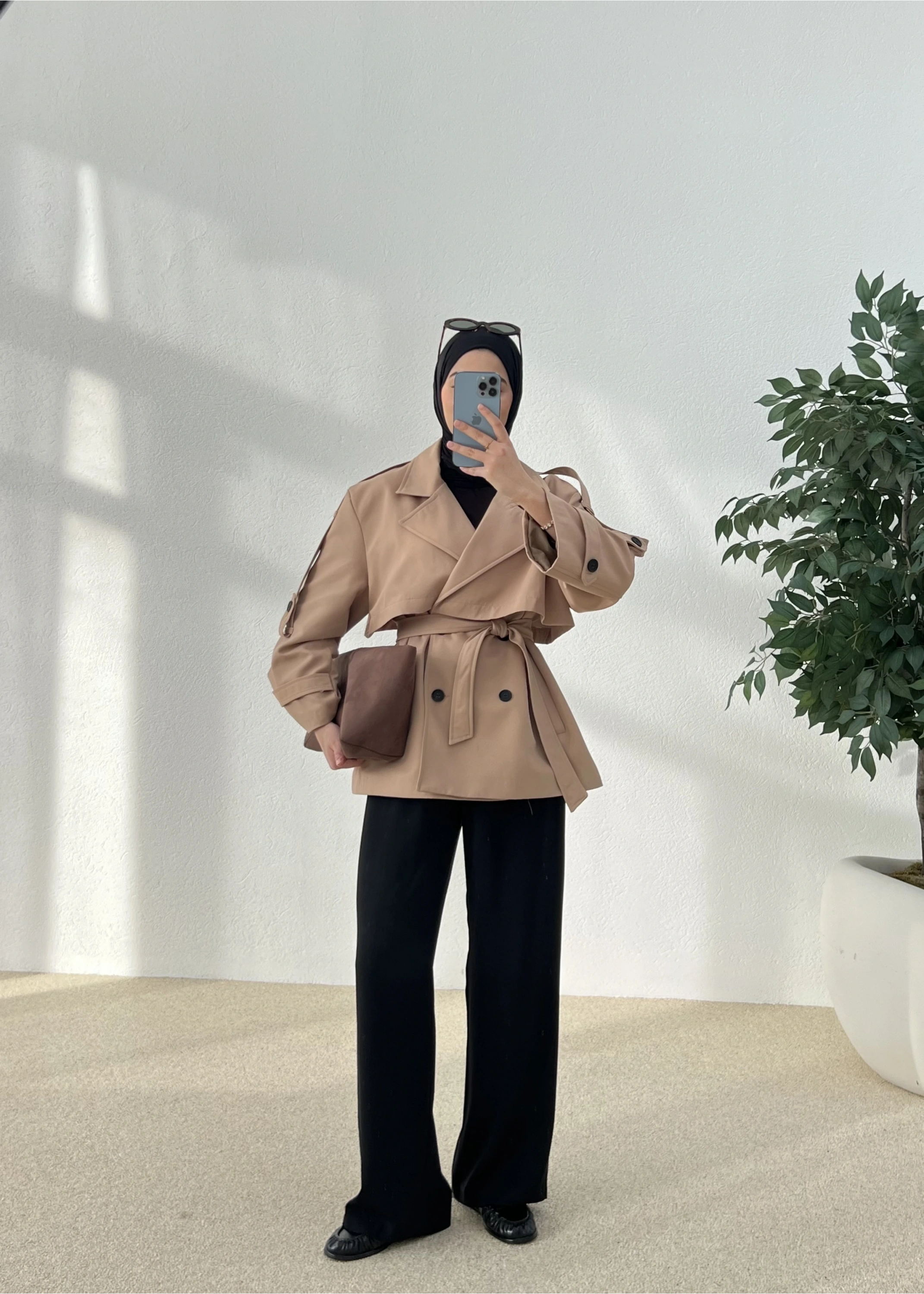 KUŞAKLI ASTARLI TRENÇKOT BEJ