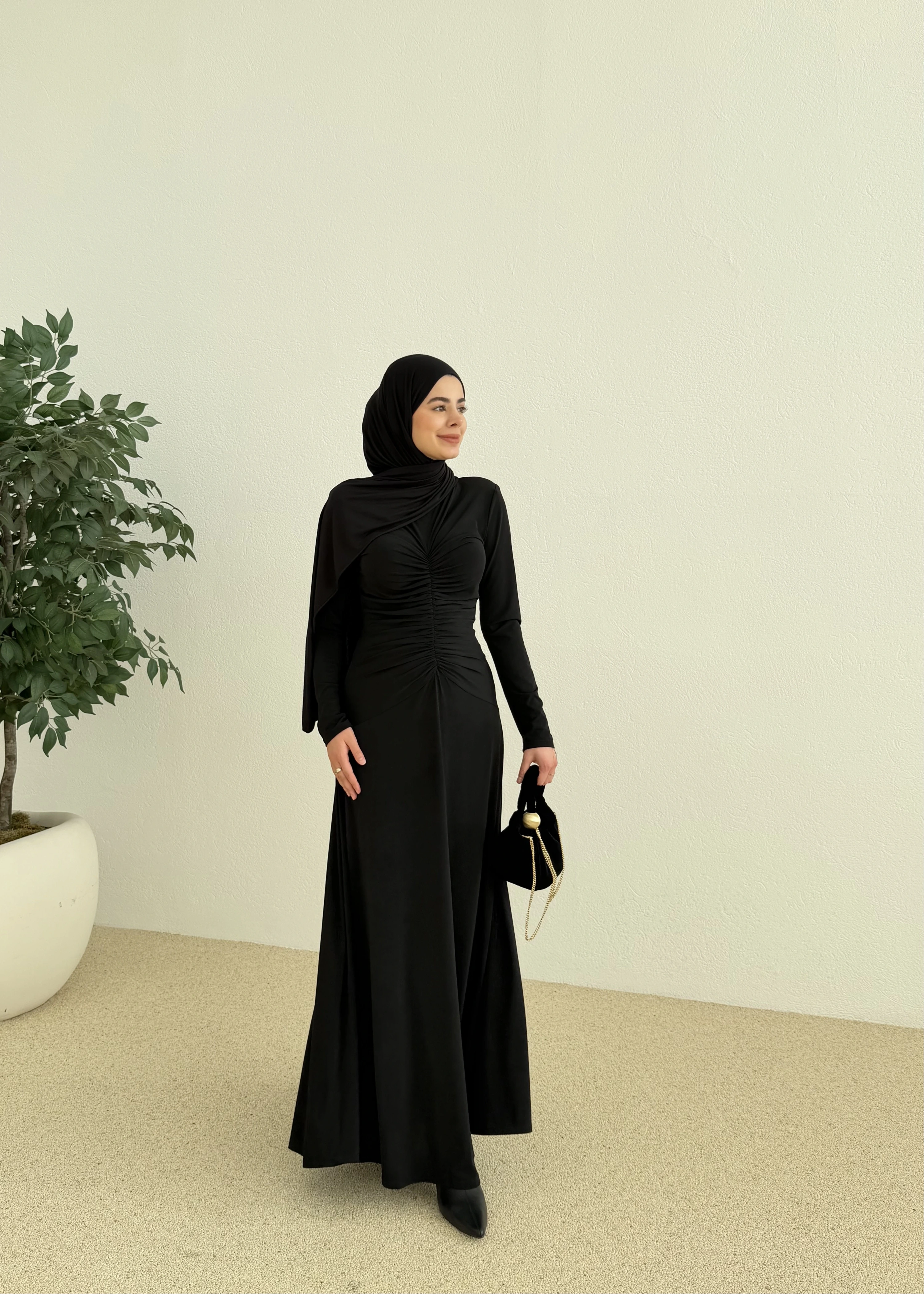 ÖN BÜZGÜ LİKRALI ELBİSE siyah