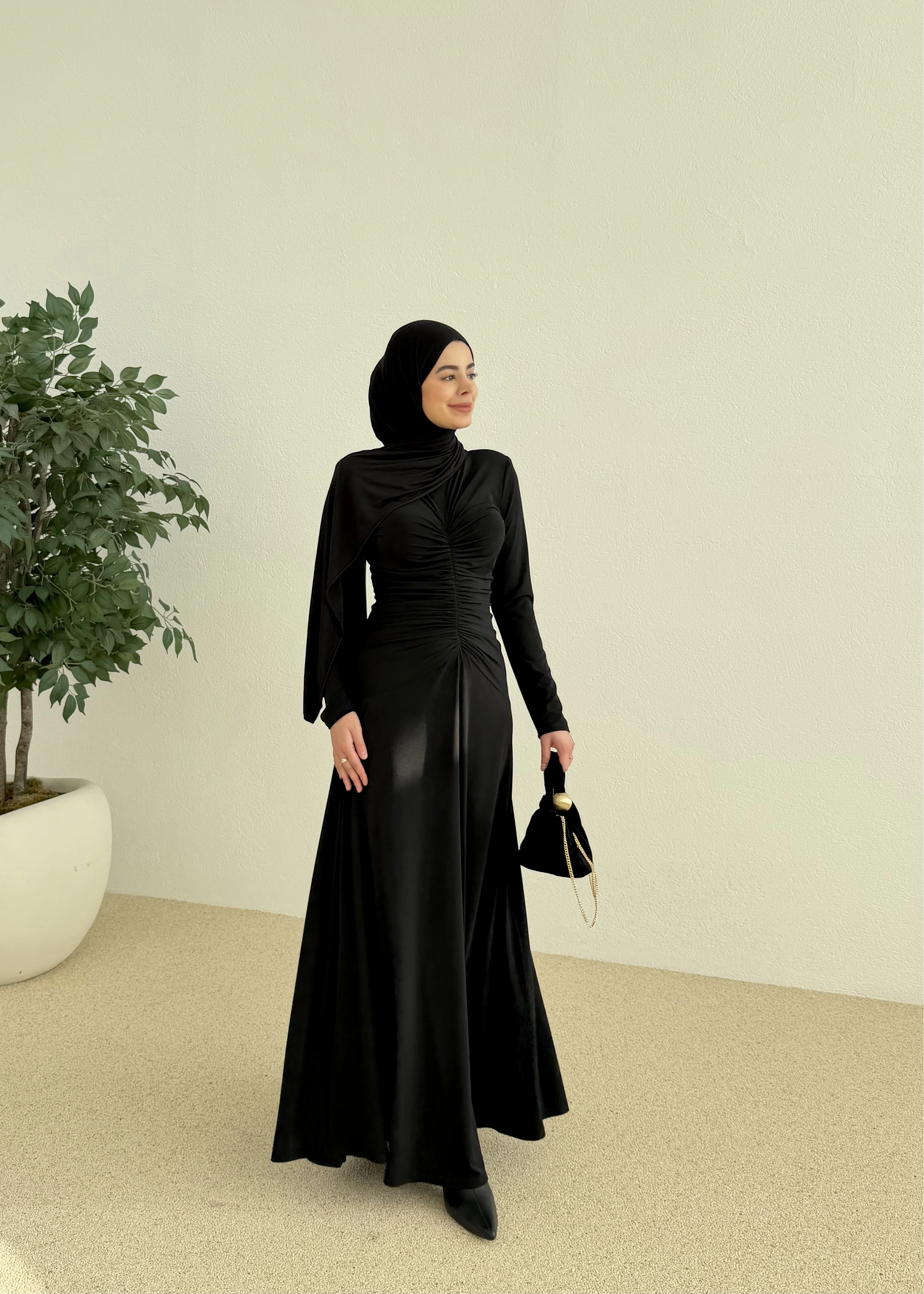 ÖN BÜZGÜ LİKRALI ELBİSE siyah