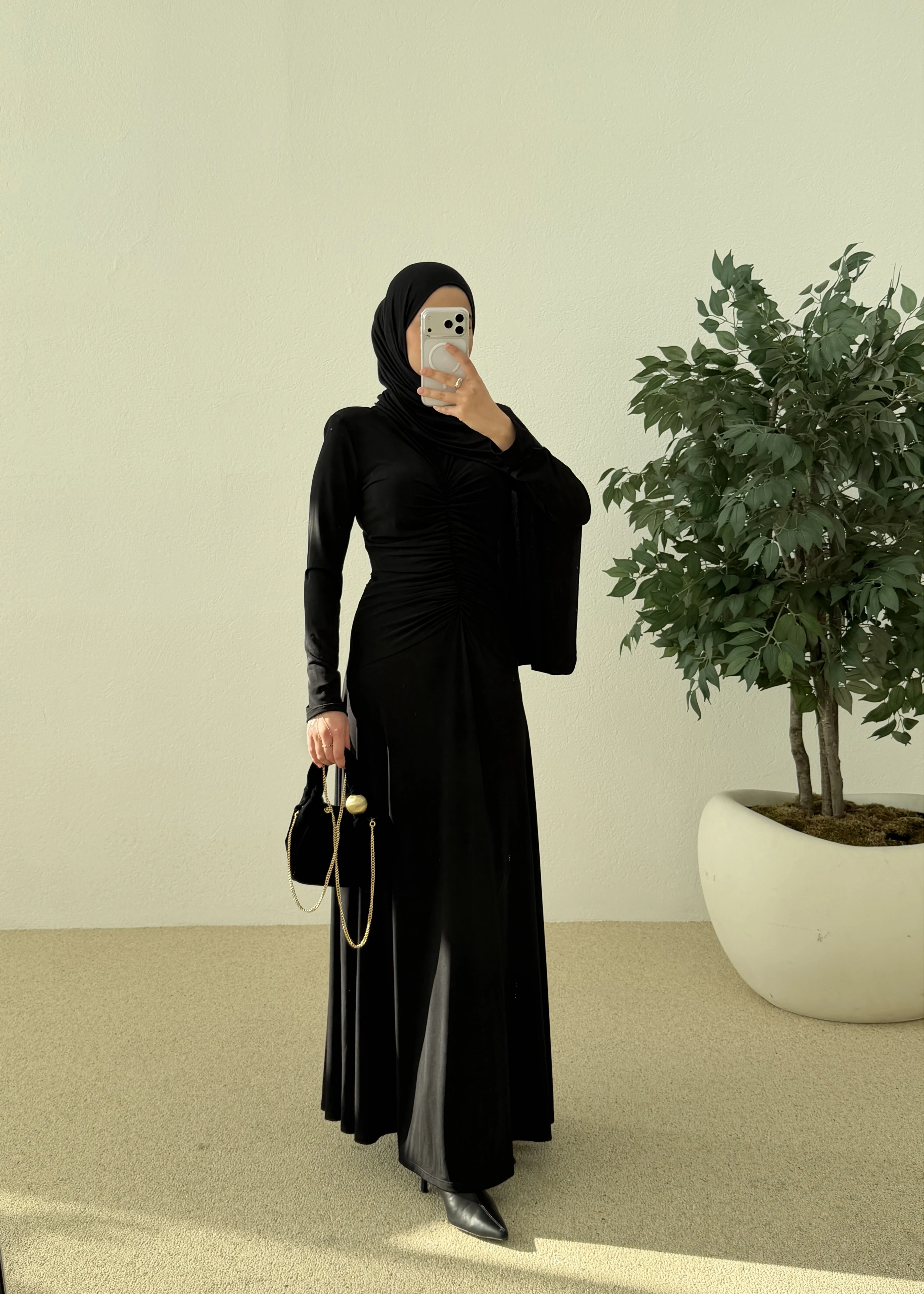 ÖN BÜZGÜ LİKRALI ELBİSE siyah