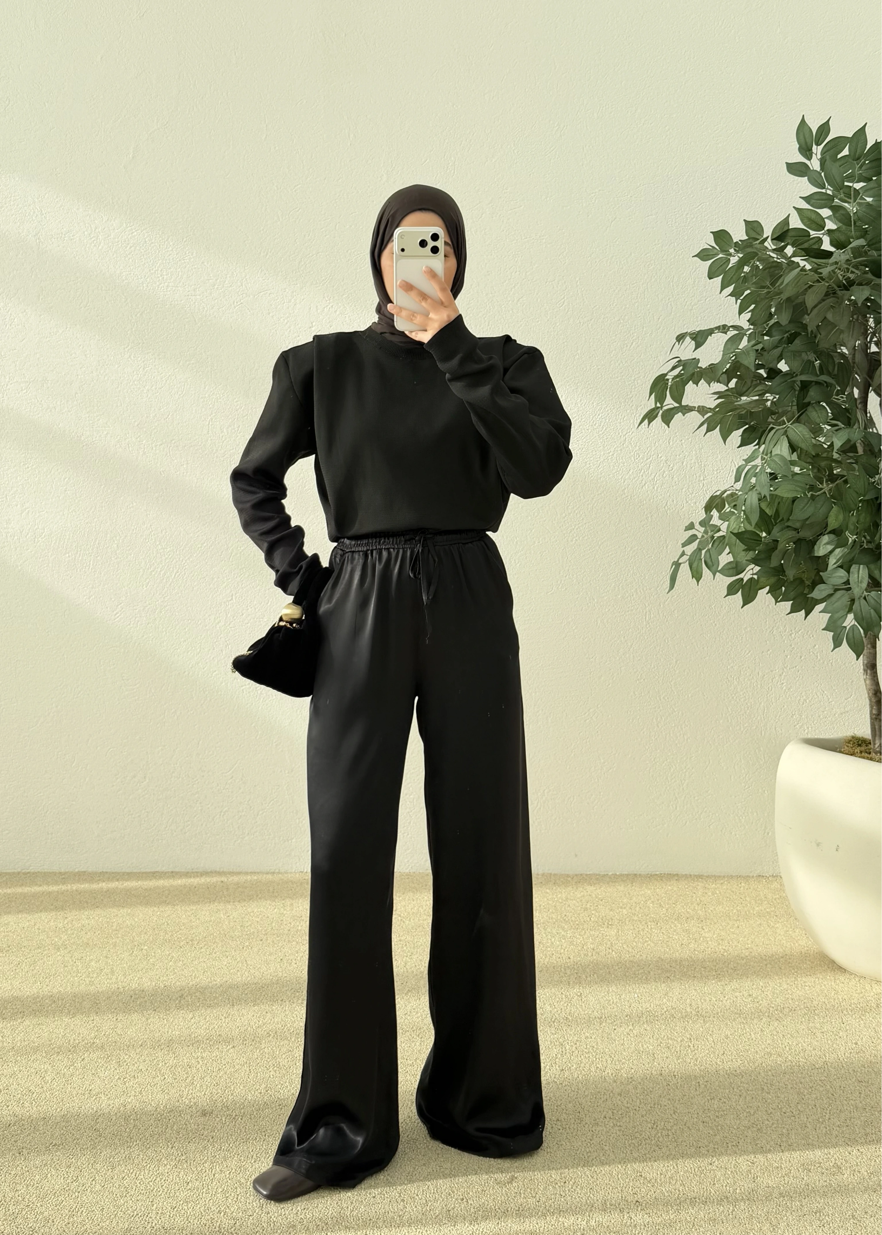 Pol saten KEMERli palazzo siyah