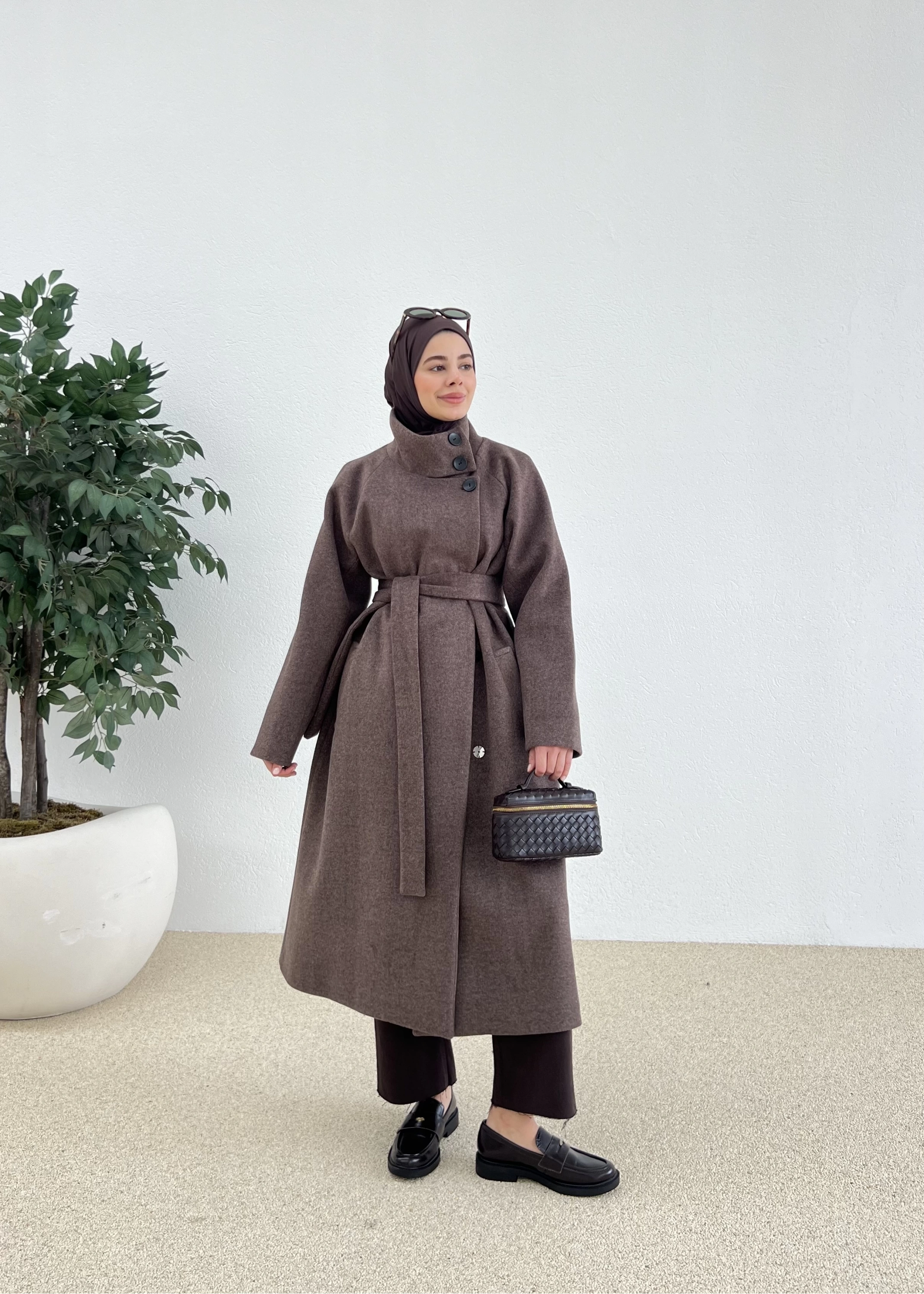 PREMİUM İTHAL KAŞE KABAN DİK YAKA kahve