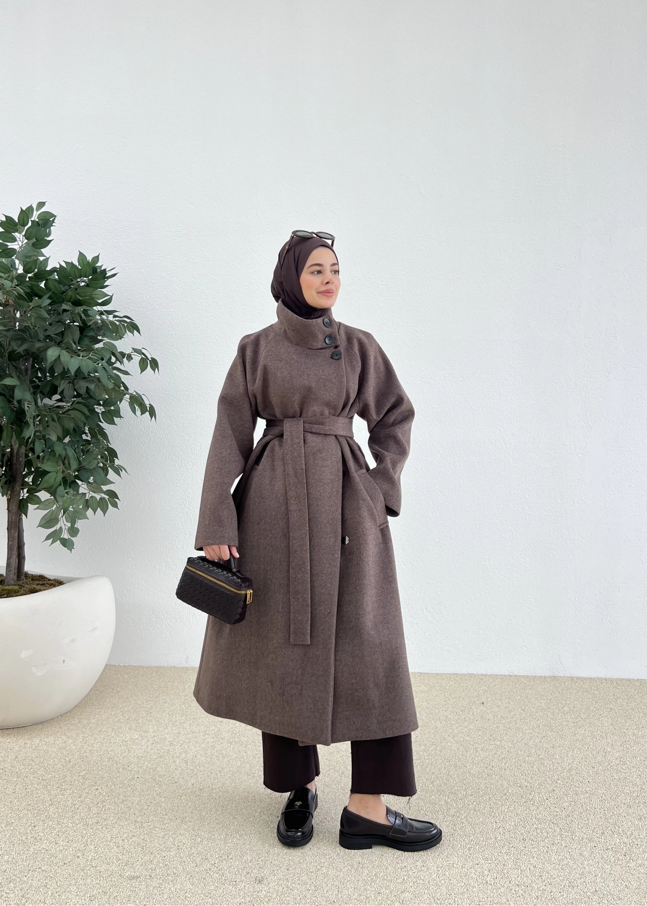 PREMİUM İTHAL KAŞE KABAN DİK YAKA kahve