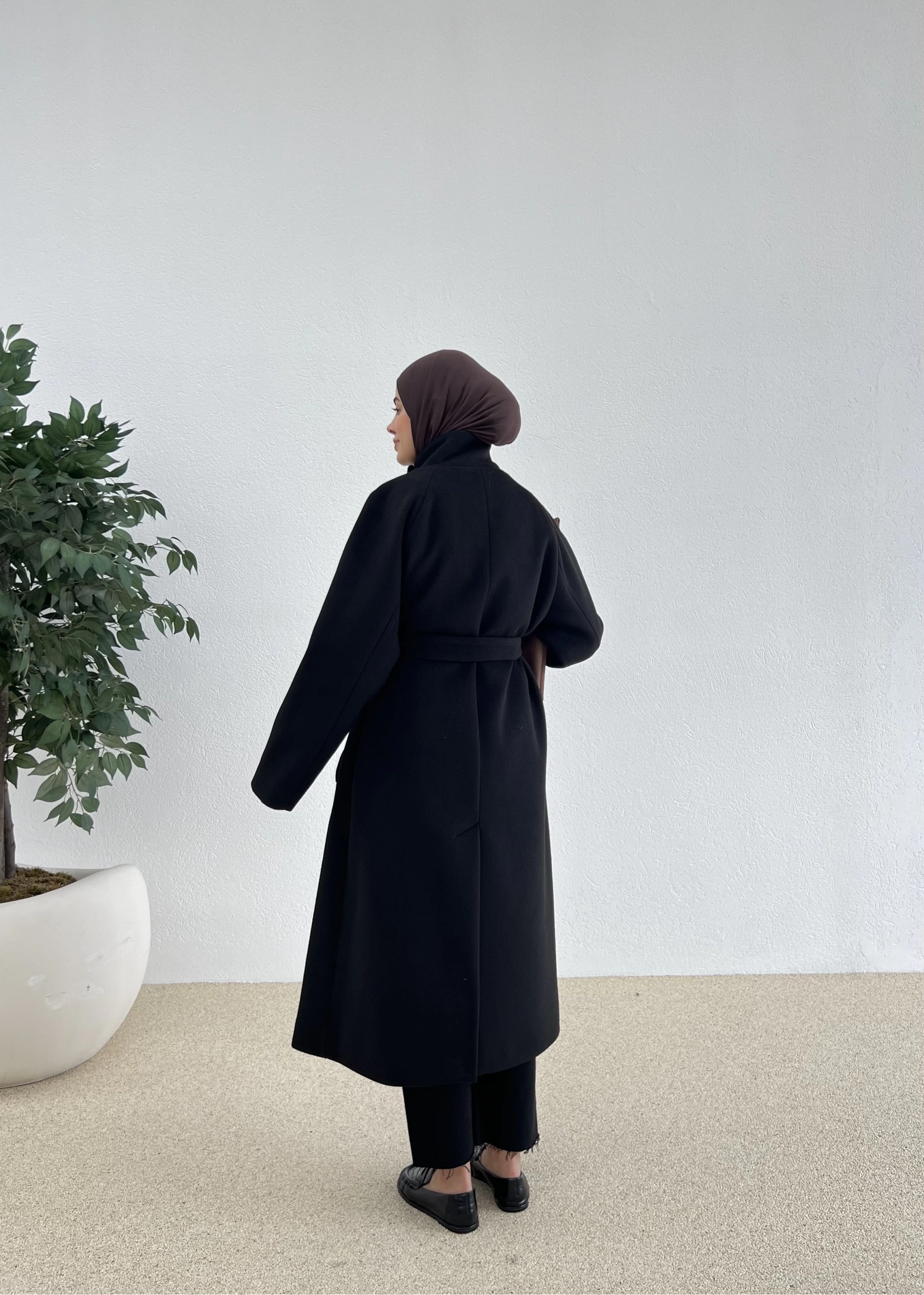 PREMİUM İTHAL KAŞE KABAN DİK YAKA siyah