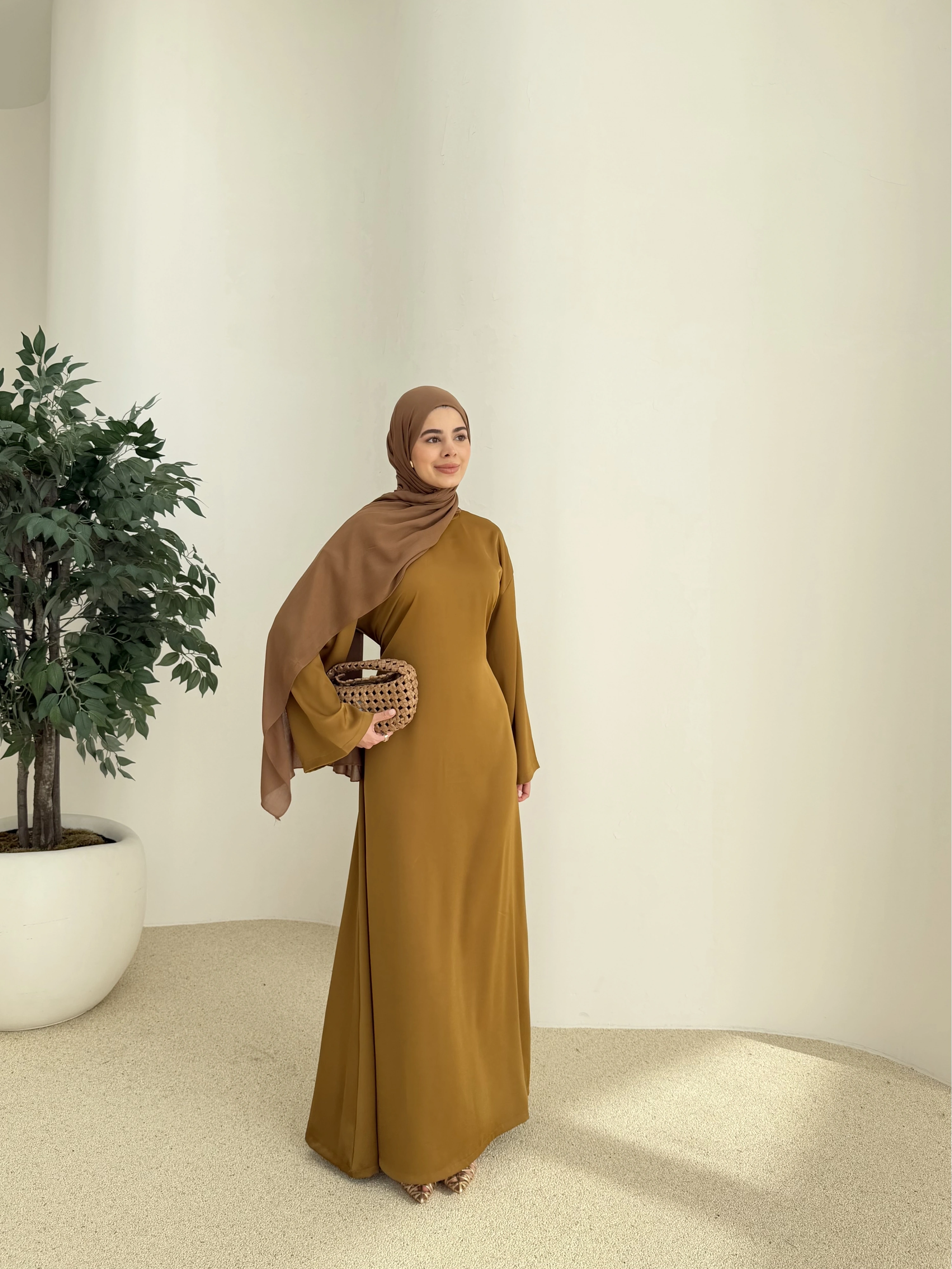 SATEN AYARLANABİLİR BEL ELBİSE