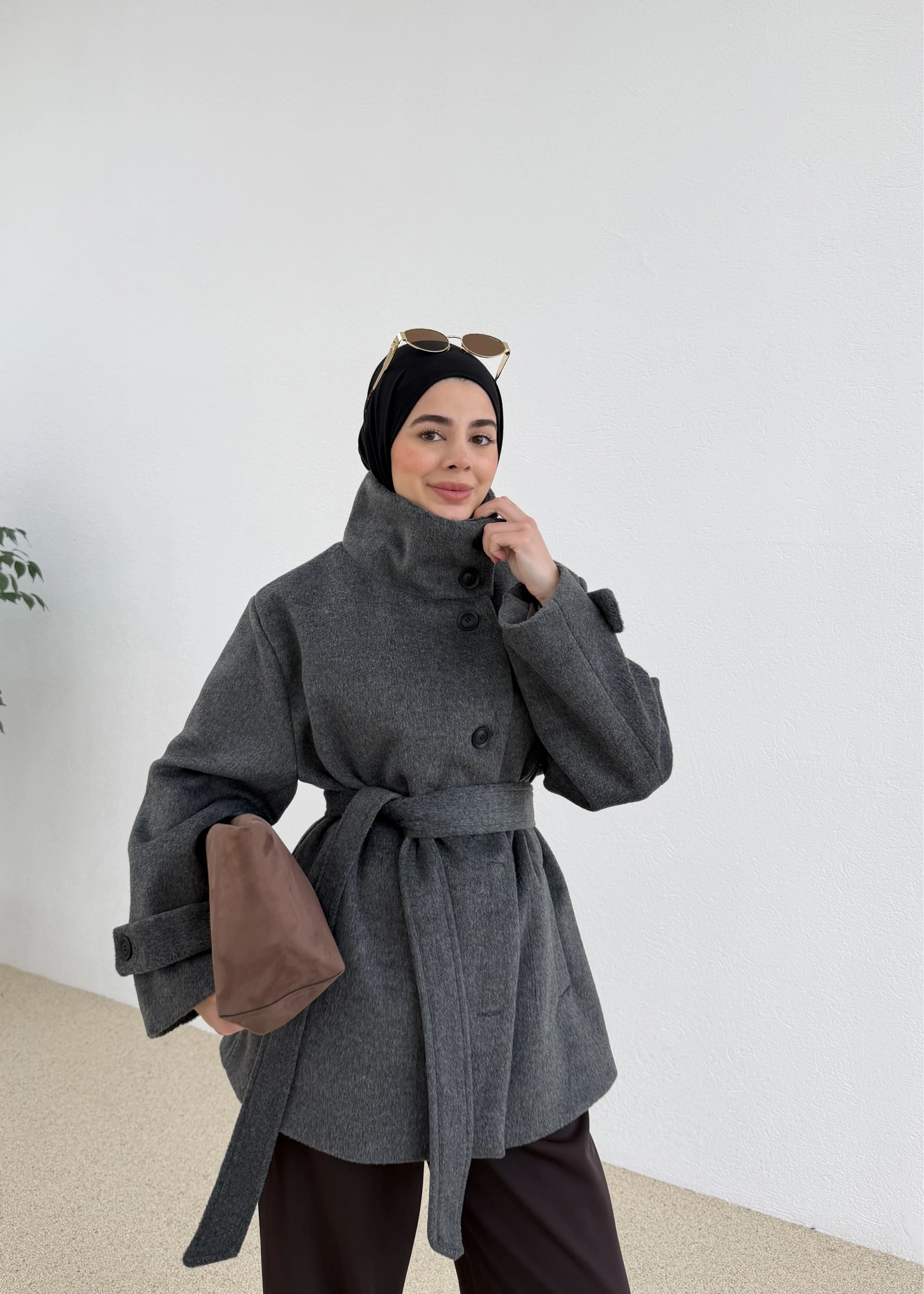 KUŞAKLI DİK YAKA KABAN antrasit