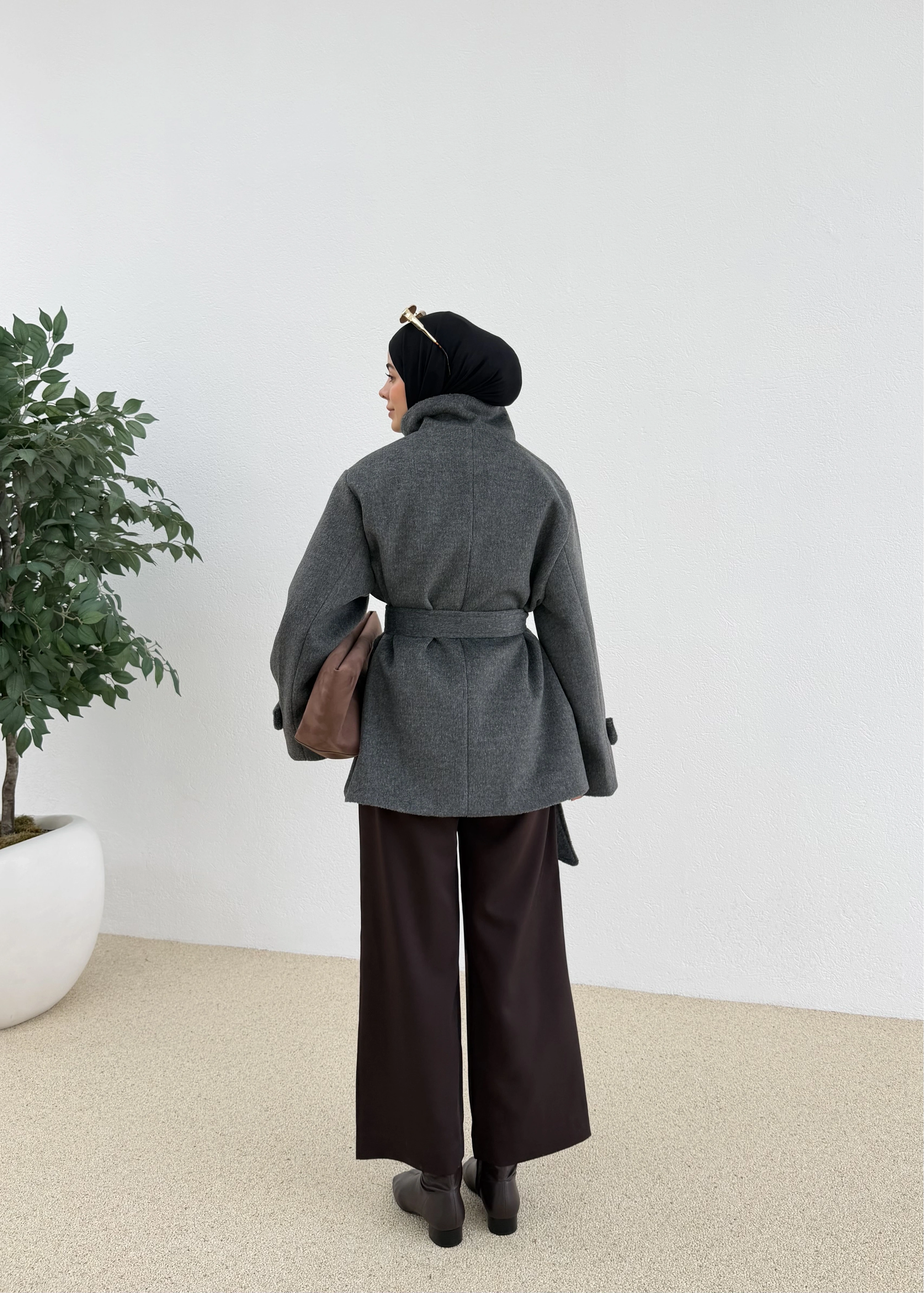 KUŞAKLI DİK YAKA KABAN antrasit