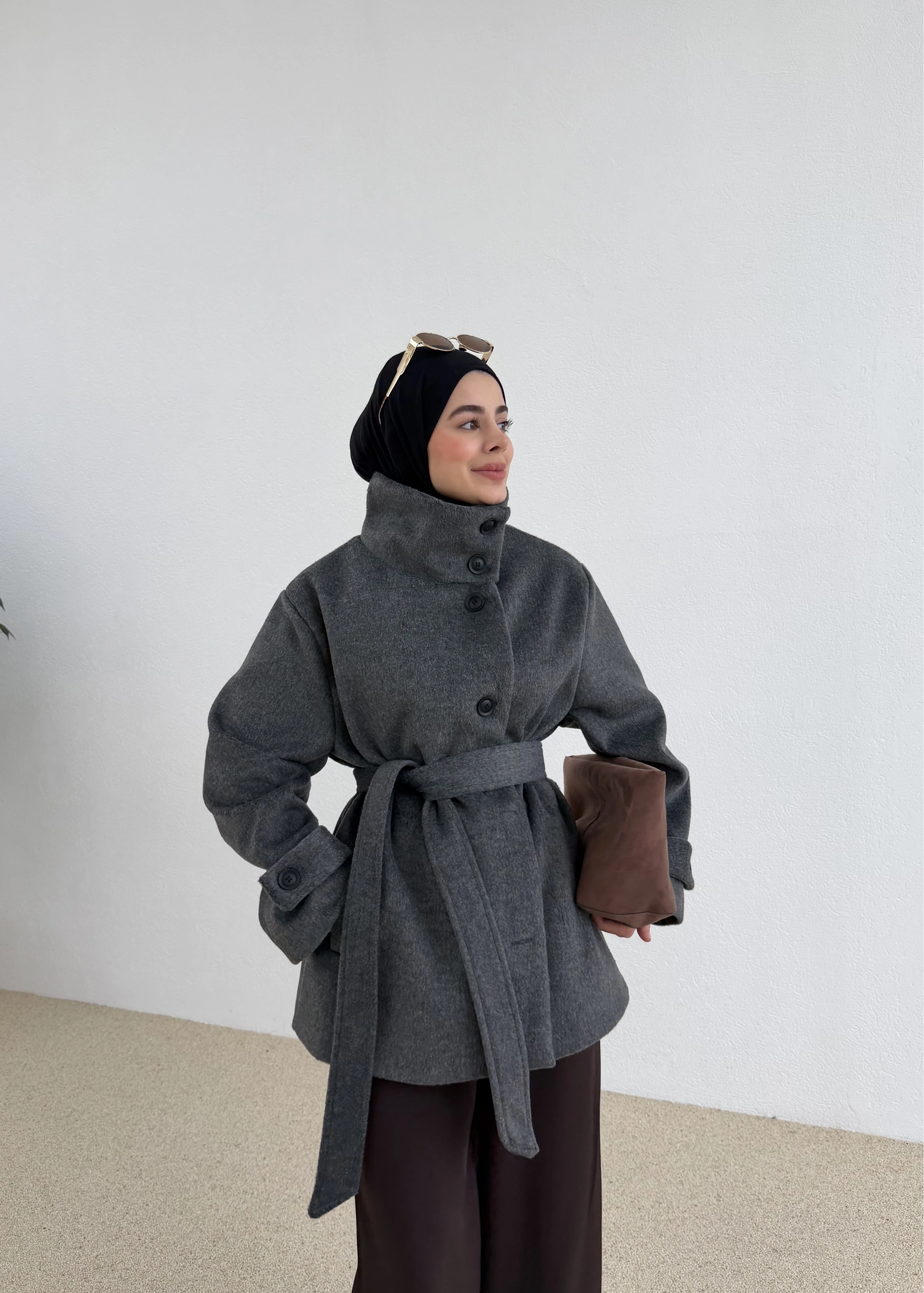 KUŞAKLI DİK YAKA KABAN antrasit