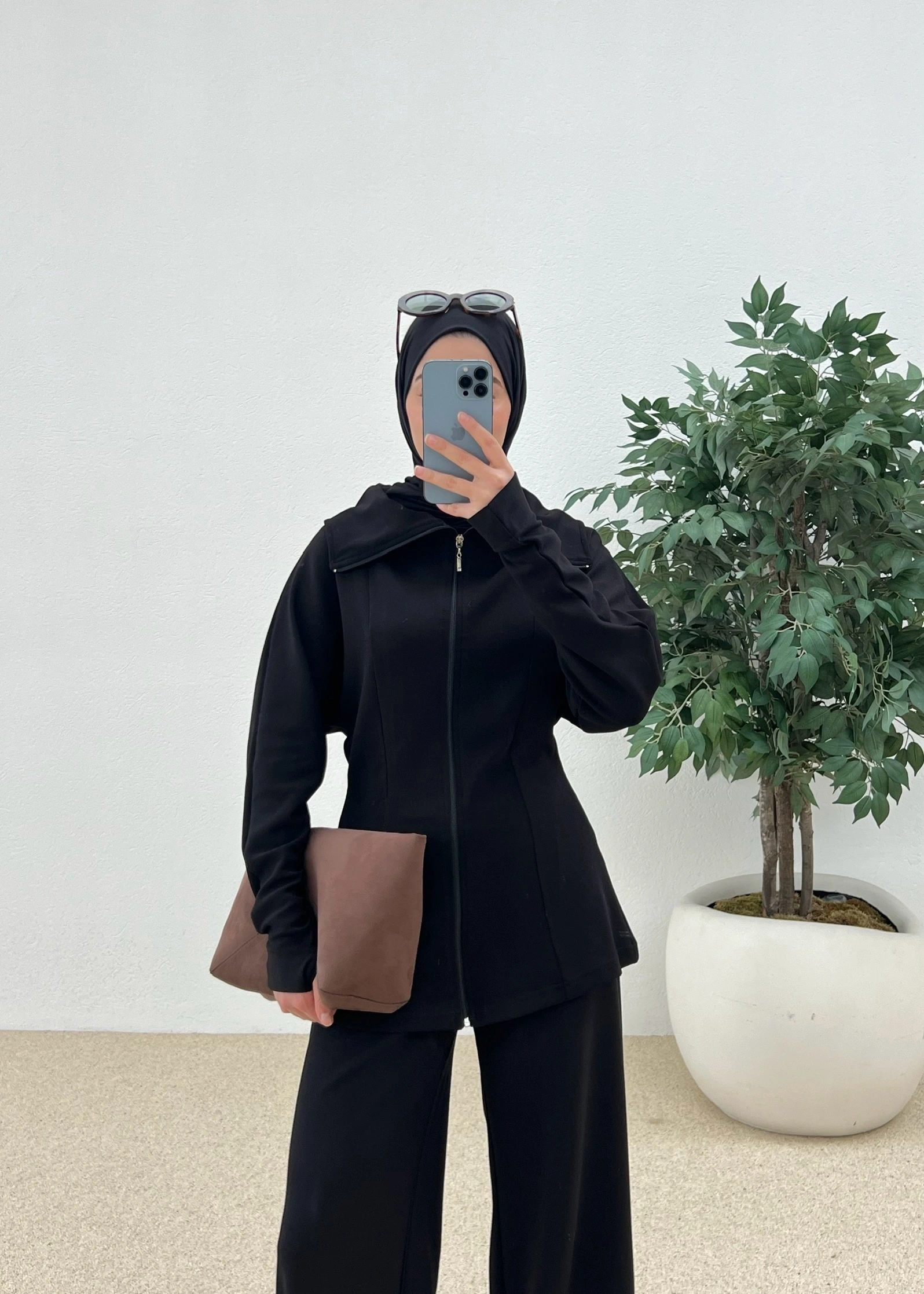 Spor parmak geçirmeli takım siyah