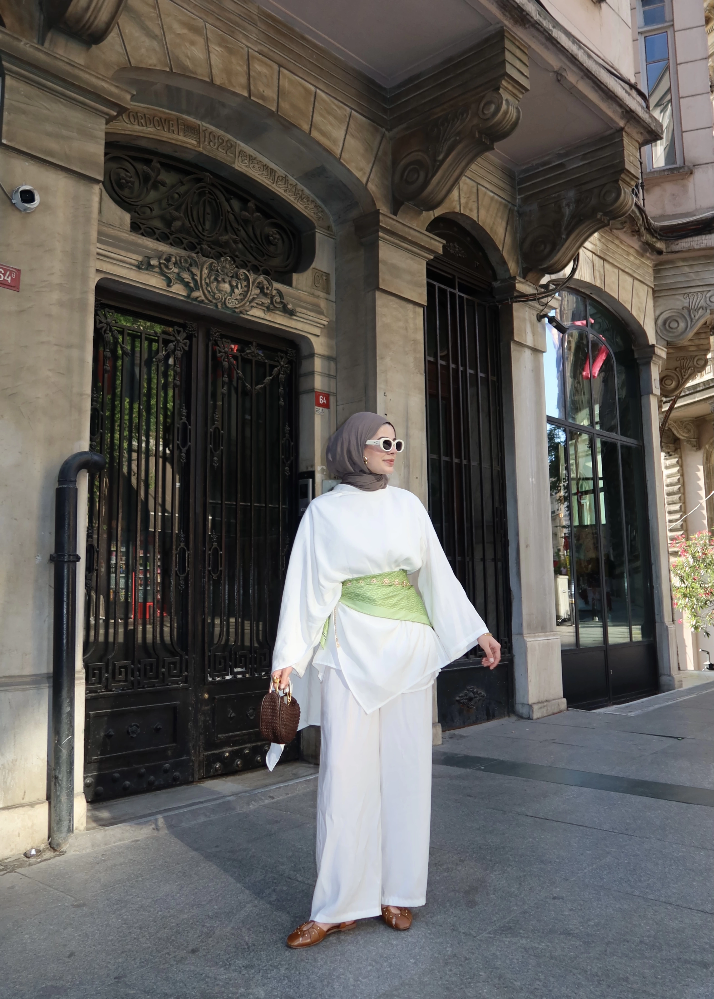 TASARIM takım beyaz