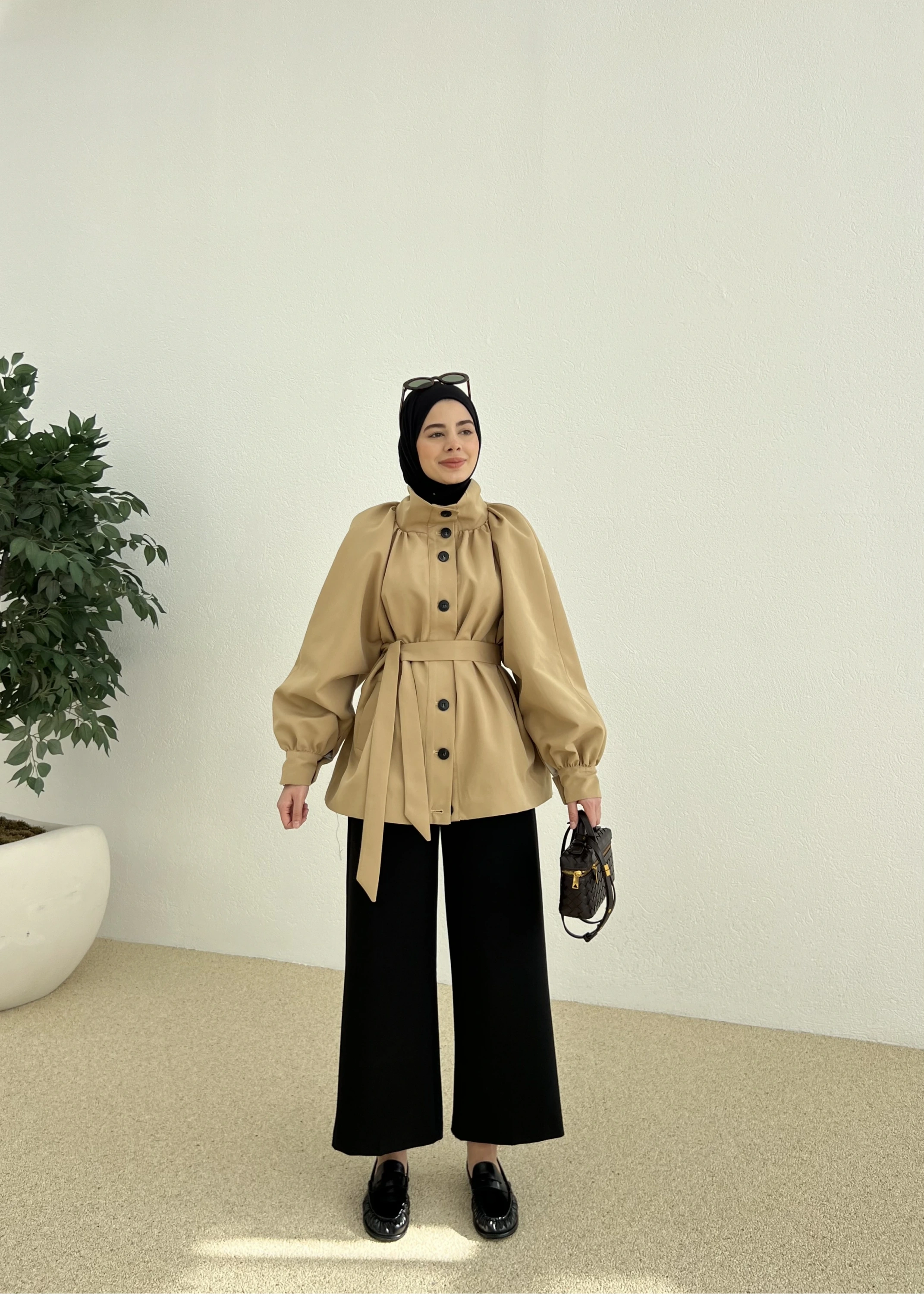 TRENÇKOT DİK YAKA 09