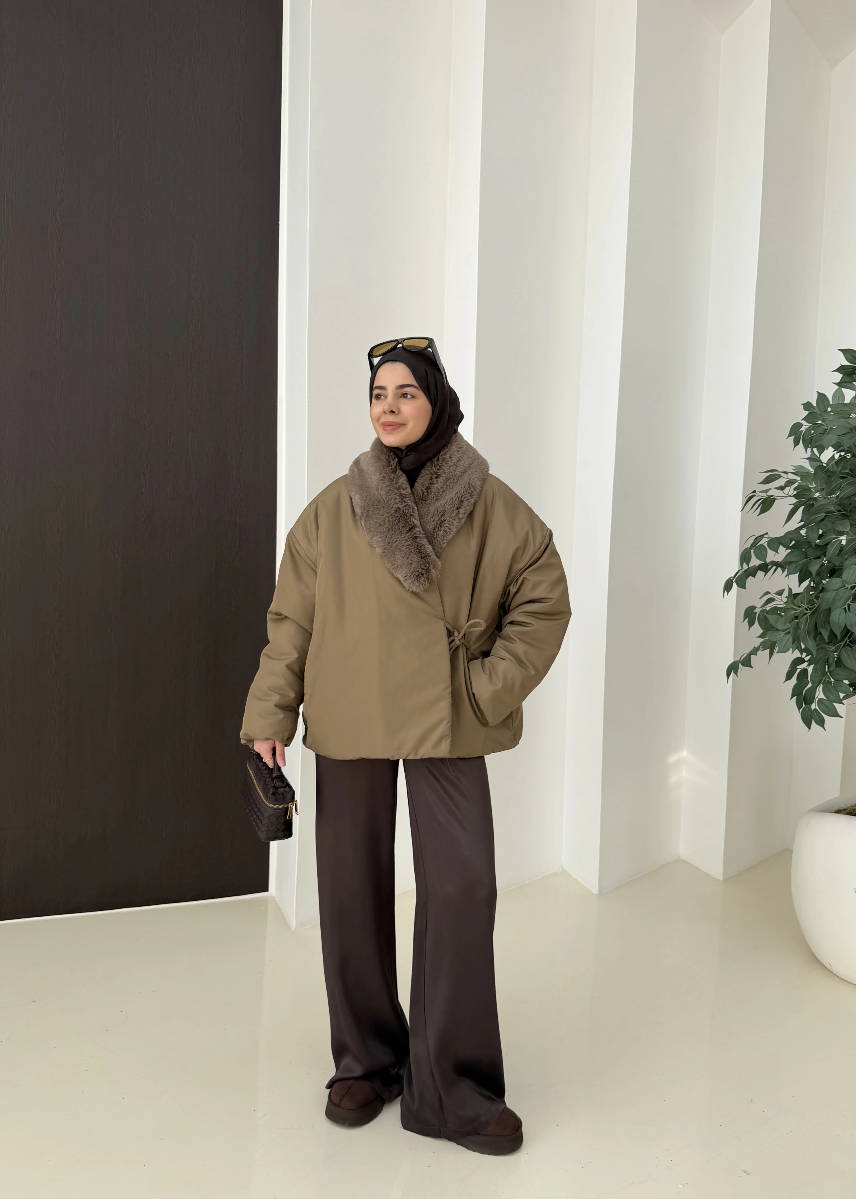 YANDAN BAĞLAMALI MONT