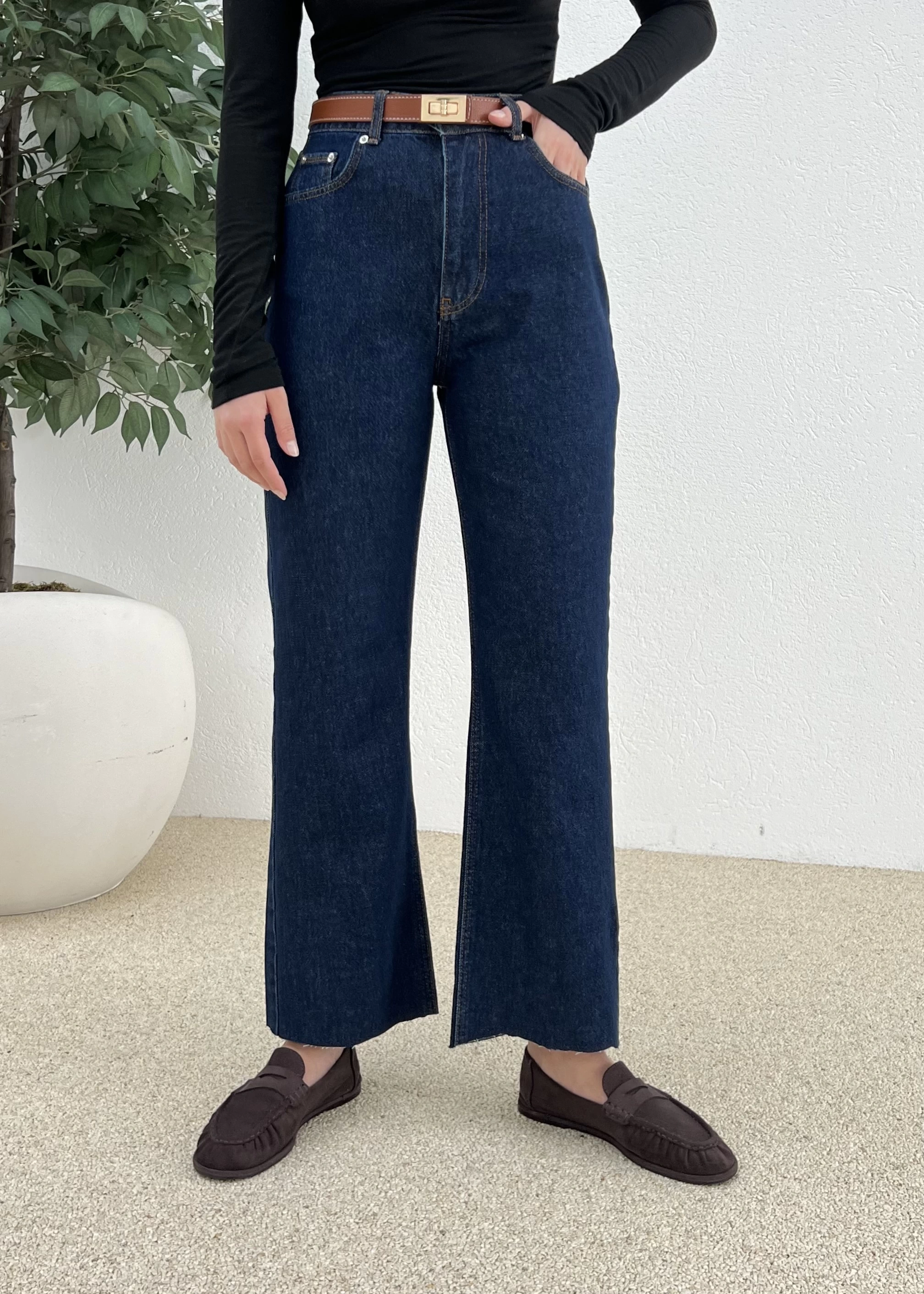 B Zara Model Ultra Yüksek Belli Kesik Düz Paça Jeans koyu lacivert