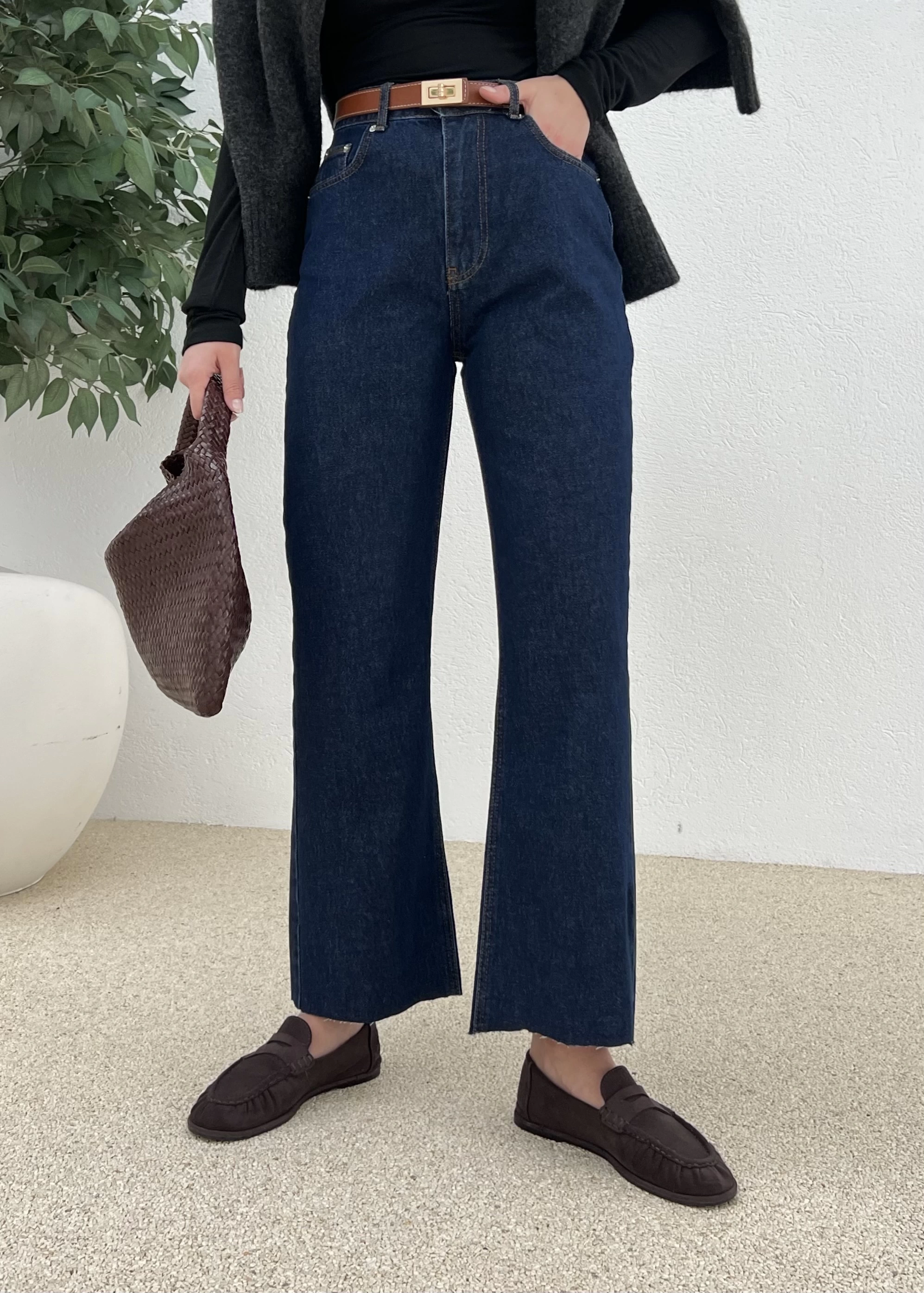 B Zara Model Ultra Yüksek Belli Kesik Düz Paça Jeans koyu lacivert