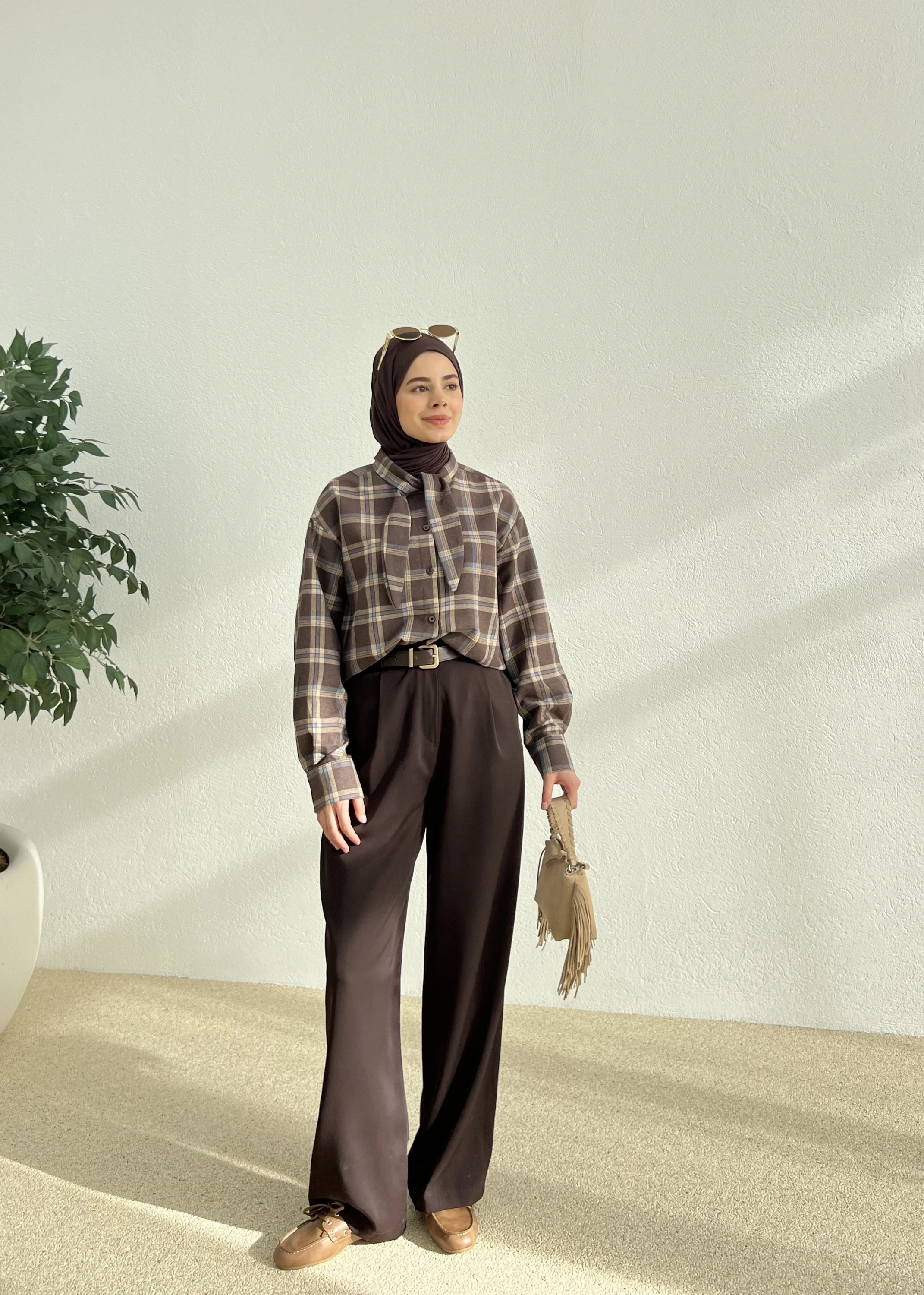 ZR BOYUNDAN BAĞLAMALI GÖMLEK kahve