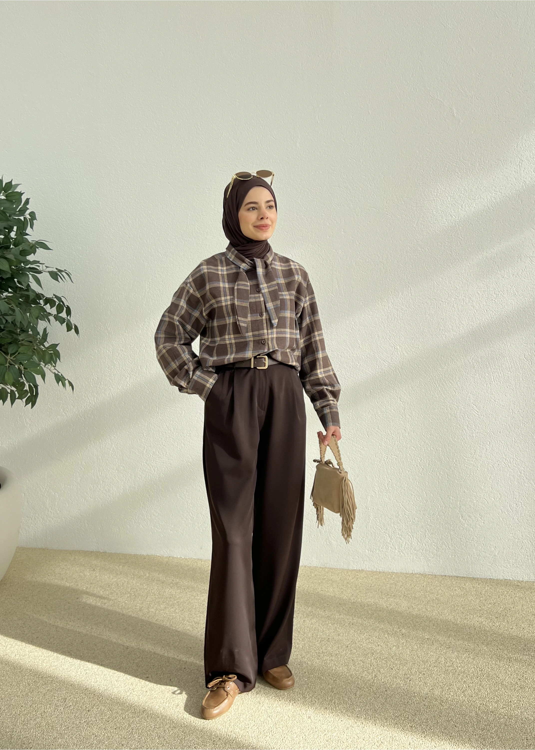 ZR BOYUNDAN BAĞLAMALI GÖMLEK kahve