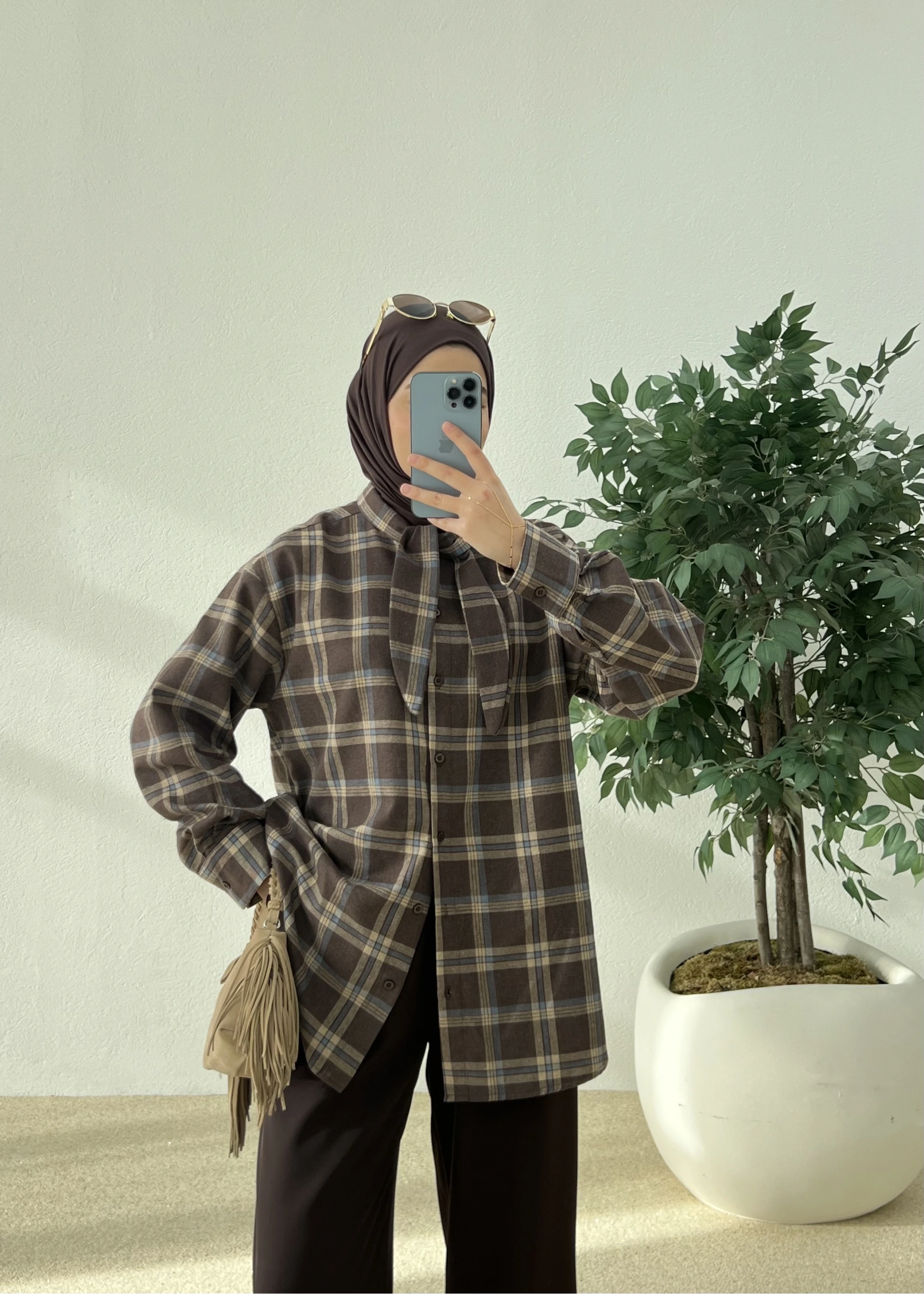 ZR BOYUNDAN BAĞLAMALI GÖMLEK kahve