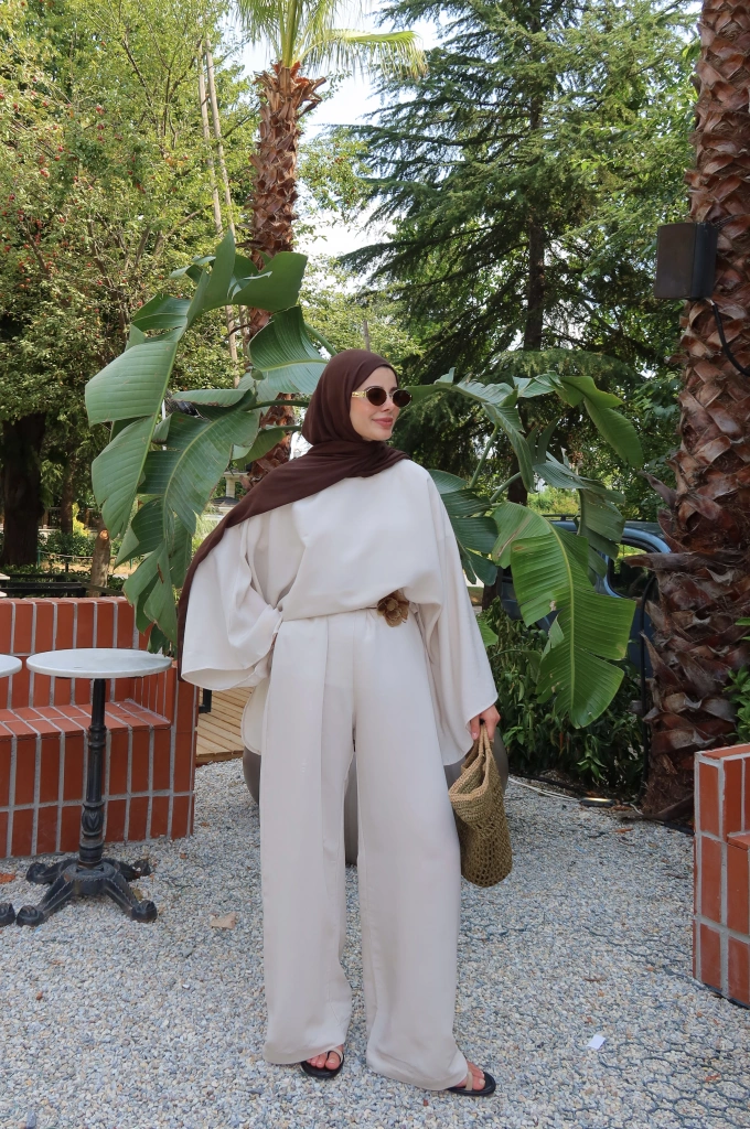 (002) GENİŞ KOL TASARIM TAKIM bej