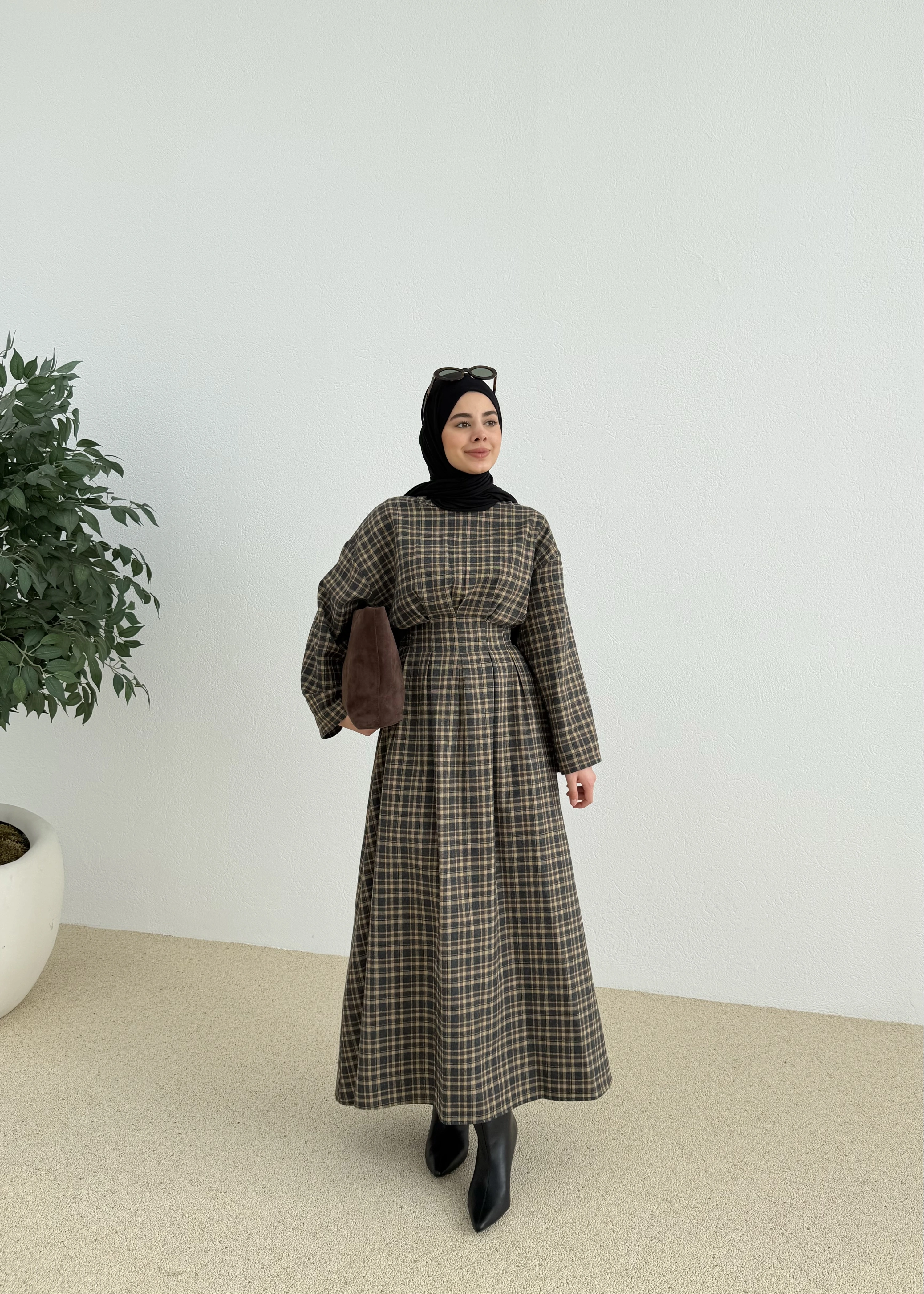 KARELİ MİLS ELBİSE