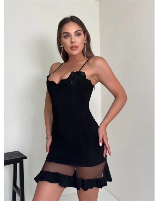 Tül detaylı mini elbise