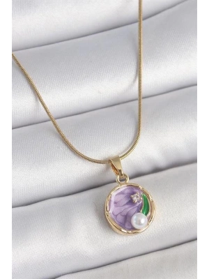316L Çelik Gold Renk Zincir Mor Çiçek İşlemeli Zirkon Taş İnci Detaylı Minimal Portre Model Kadın Kolye