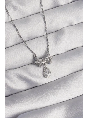 316L Çelik Gümüş Renk Fiyonk Detaylı Zirkon Taşlı Damla Model Kolye