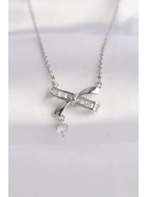 316L Çelik Zincir Gümüş Renk Zirkon Taşlı Kalp Detay Fiyonk Kolye