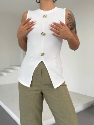 Kadın beyaz bisiklet yaka gold düğmeli ottoman bluz s2310