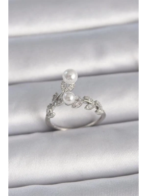 Pirinç Gümüş Renk Ayarlanabilir Zirkon Taşlı Yaprak Model İnci Detay Kadın Yüzük