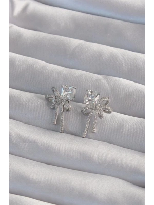 Pirinç Gümüş Renk Kare Zirkon Taşlı Fiyonk Küpe