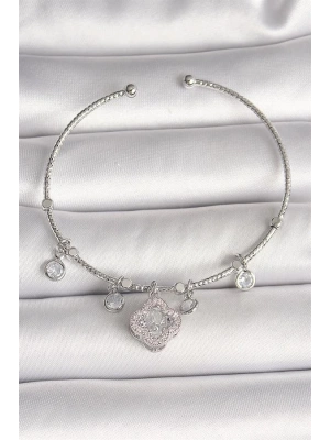 Pirinç Gümüş Renk Sallantı Zirkon Taşlı Yonca Figür Charm Kadın Bileklik