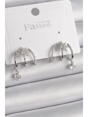 Pirinç Gümüş Renk Zirkon Taşlı Çiçek Figür Sallantı Detay Kadın Küpe