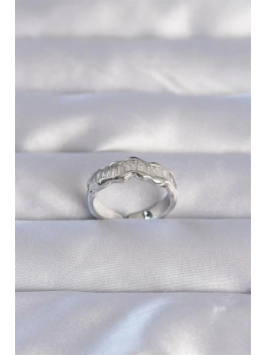 Pirinç Gümüş Renk Zirkon Taşlı Dalgalı Su Yolu Model Ayarlanabilir Yüzük